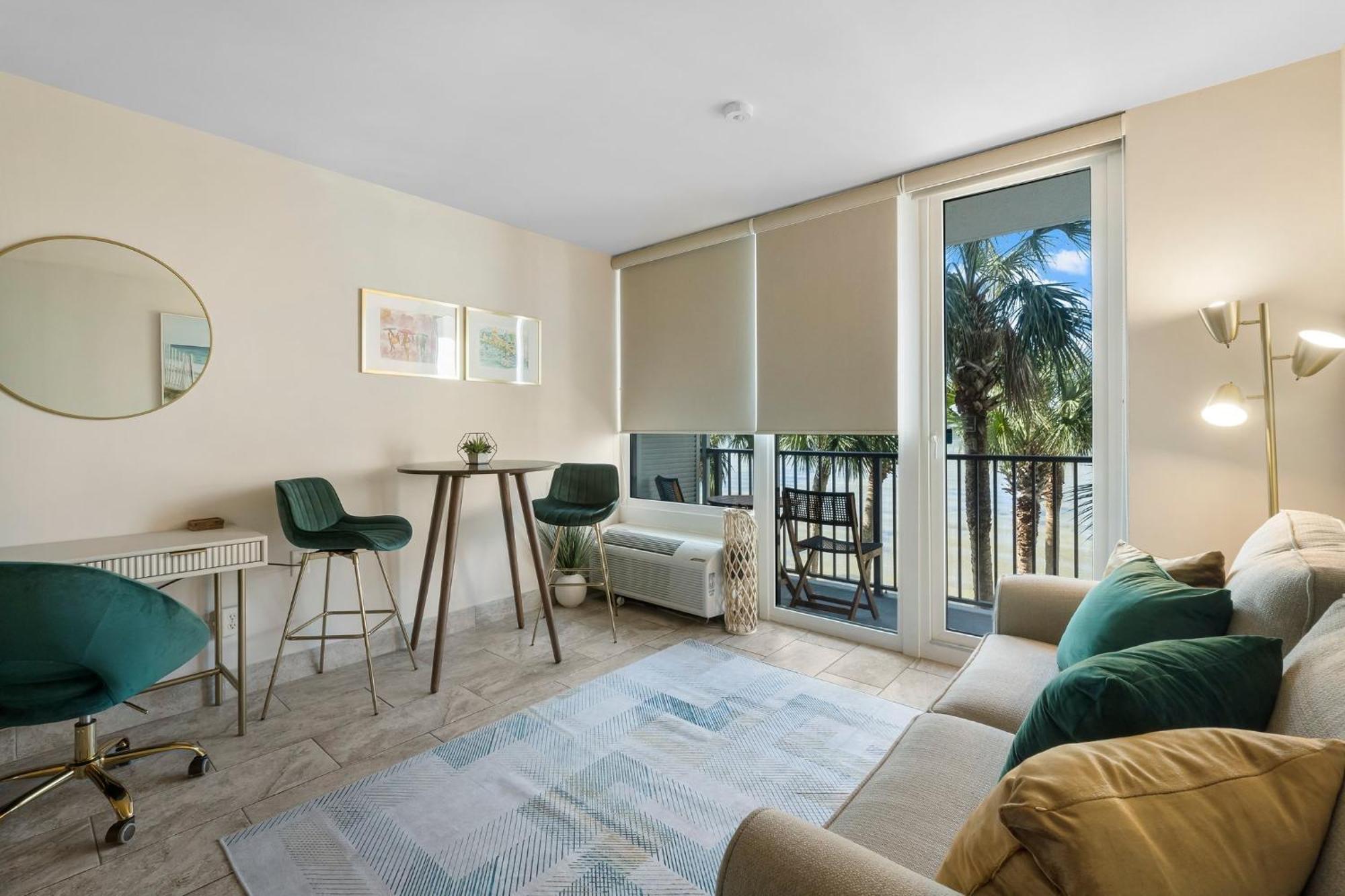 Apartment Sandestin Bayfront With Balcony And Breathtaking Views Destin