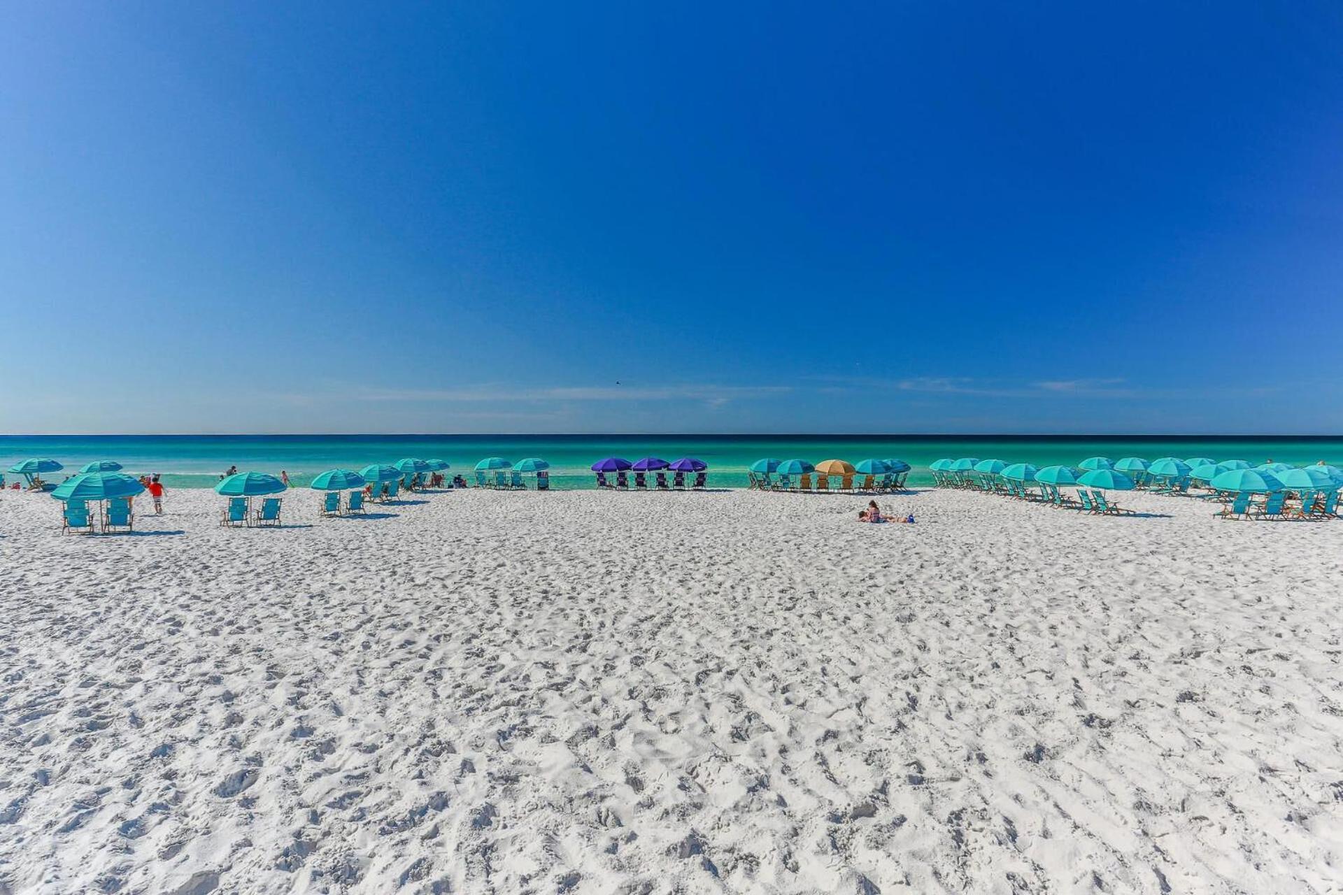 Edgewater 409 - Gulf Views! & Pool Access! Destin