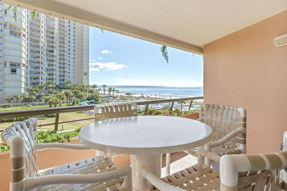 Edgewater 409 - Gulf Views! & Pool Access! Holiday home Destin