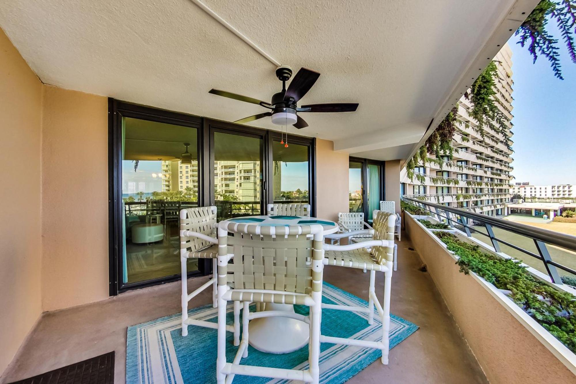 Holiday home Edgewater 409 - Gulf Views! & Pool Access! *