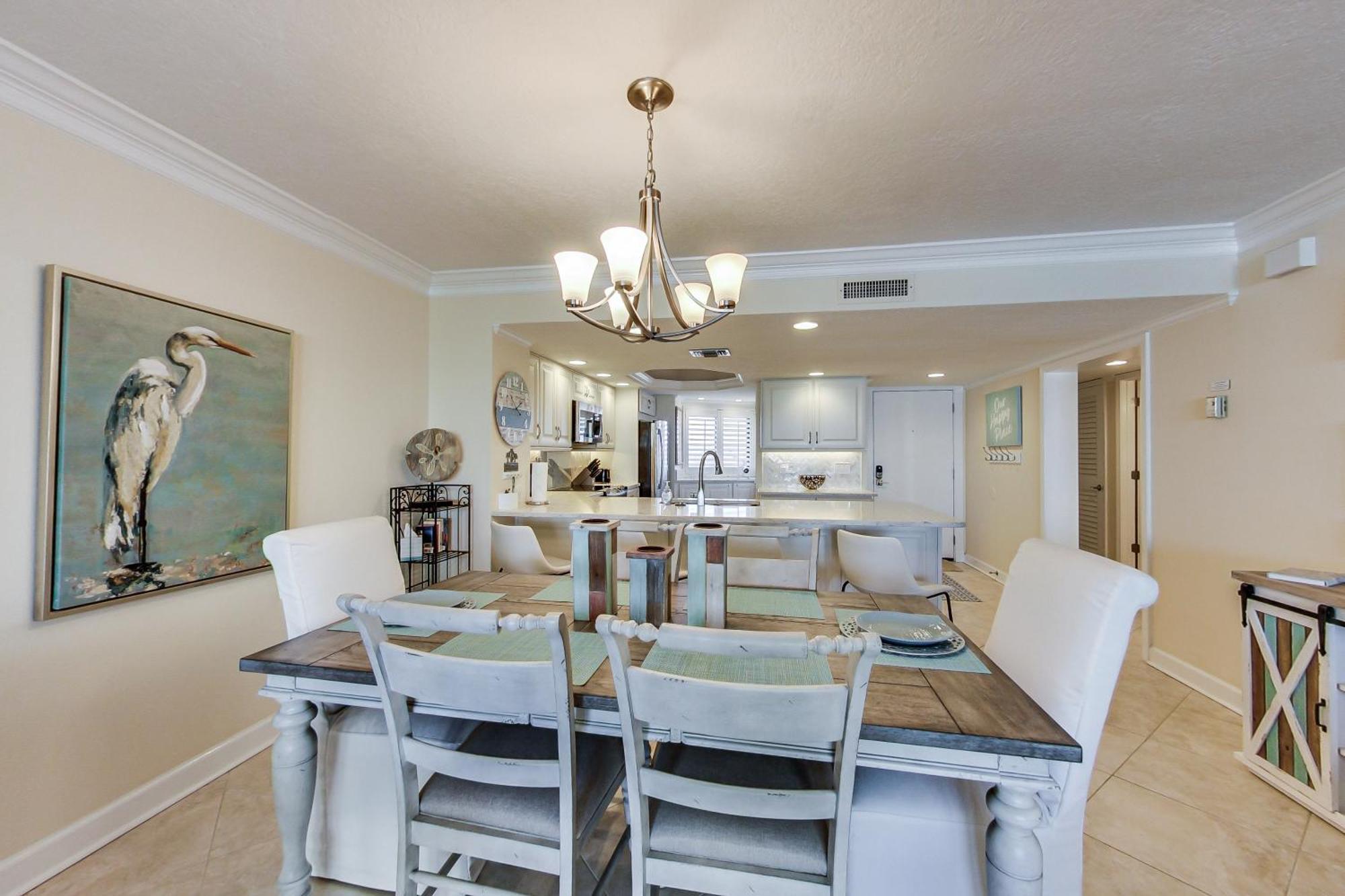 Edgewater 409 - Gulf Views! & Pool Access! Holiday home Destin