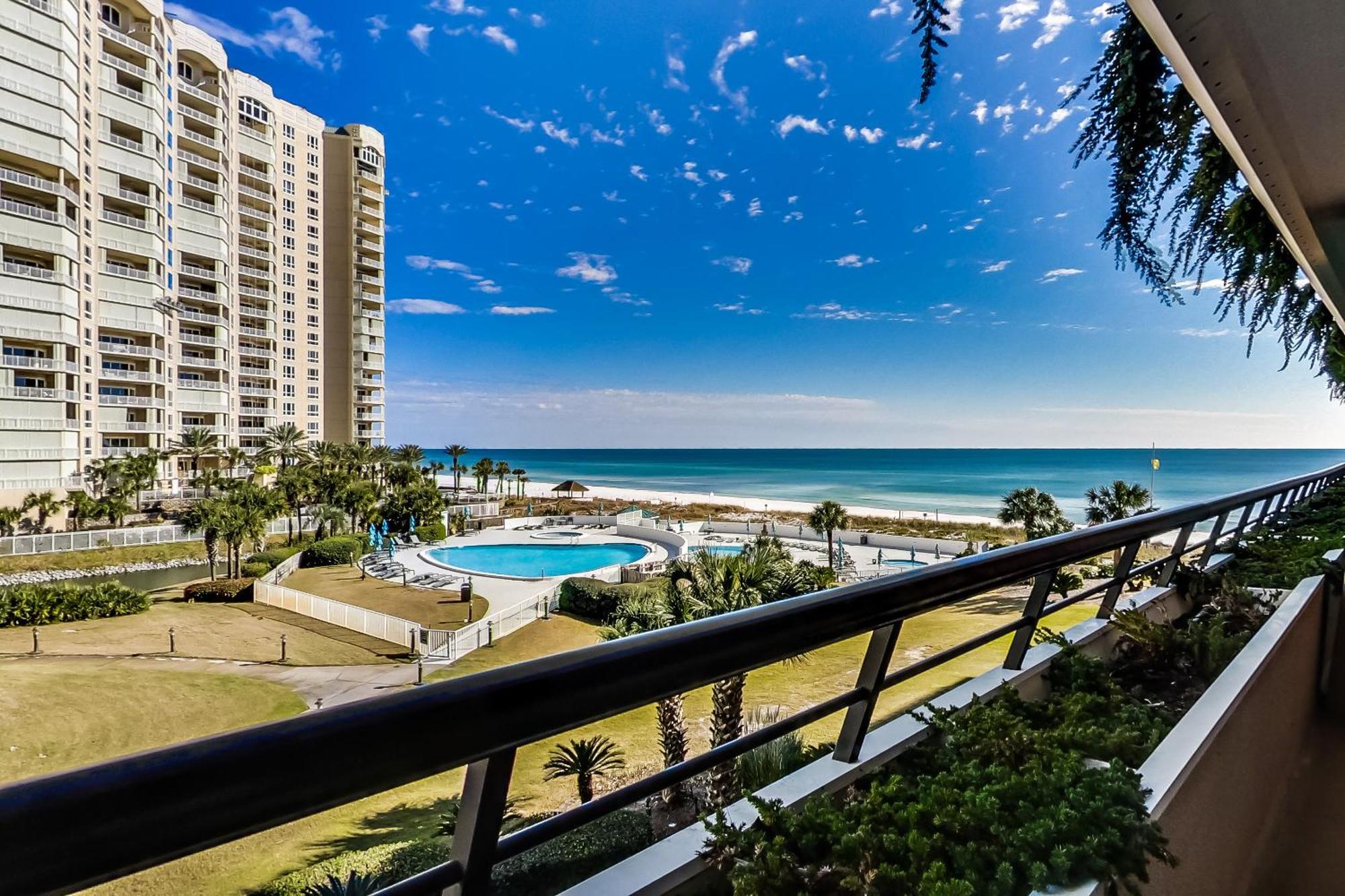 Edgewater 409 - Gulf Views! & Pool Access! Destin