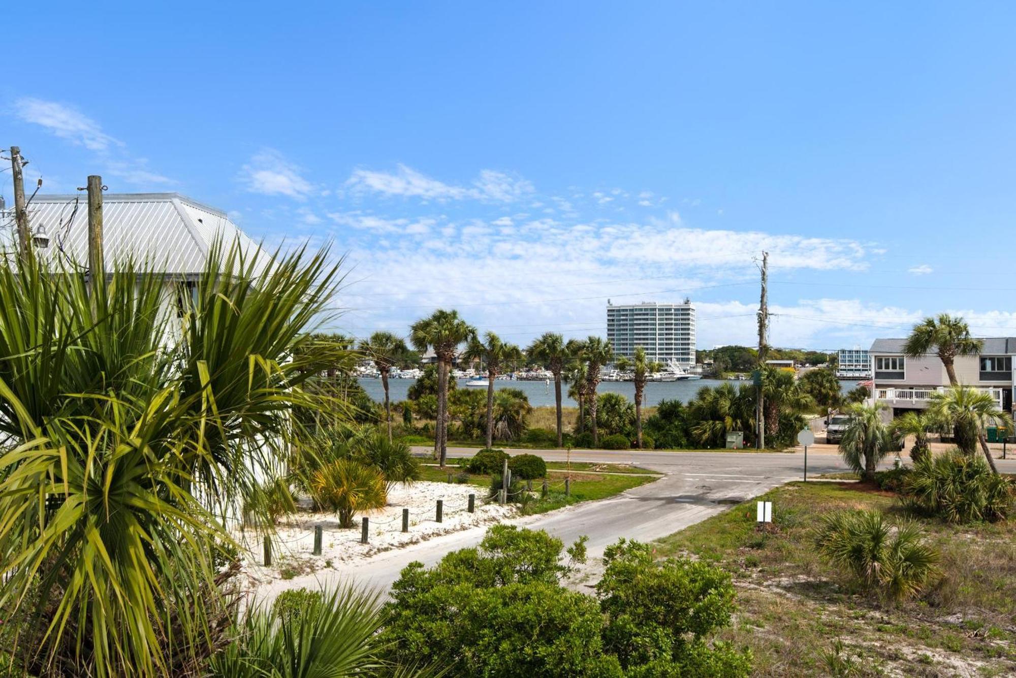 Side- Harbor View Destin