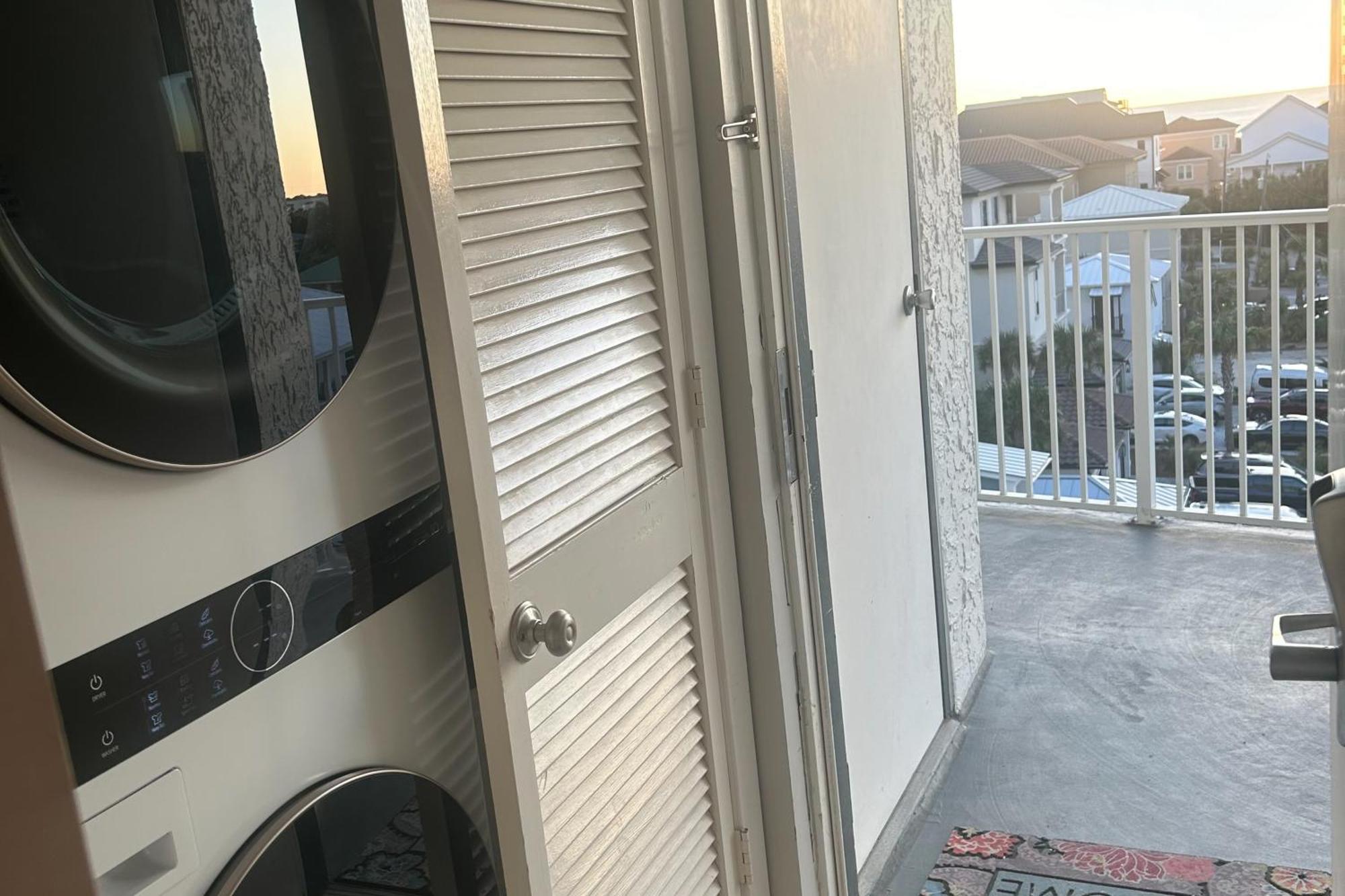 Mainsail 253