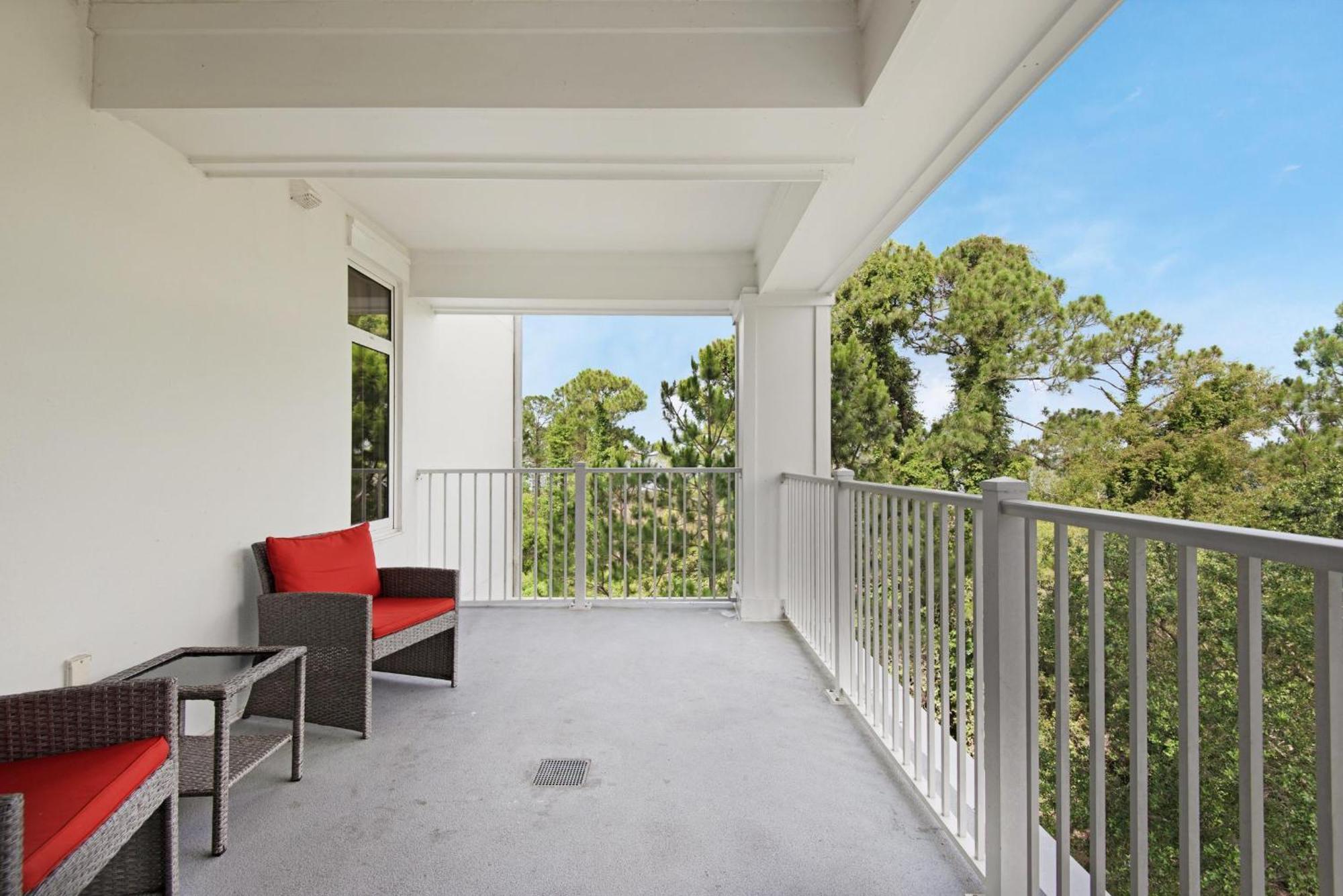 Holiday home Elation Escapes *