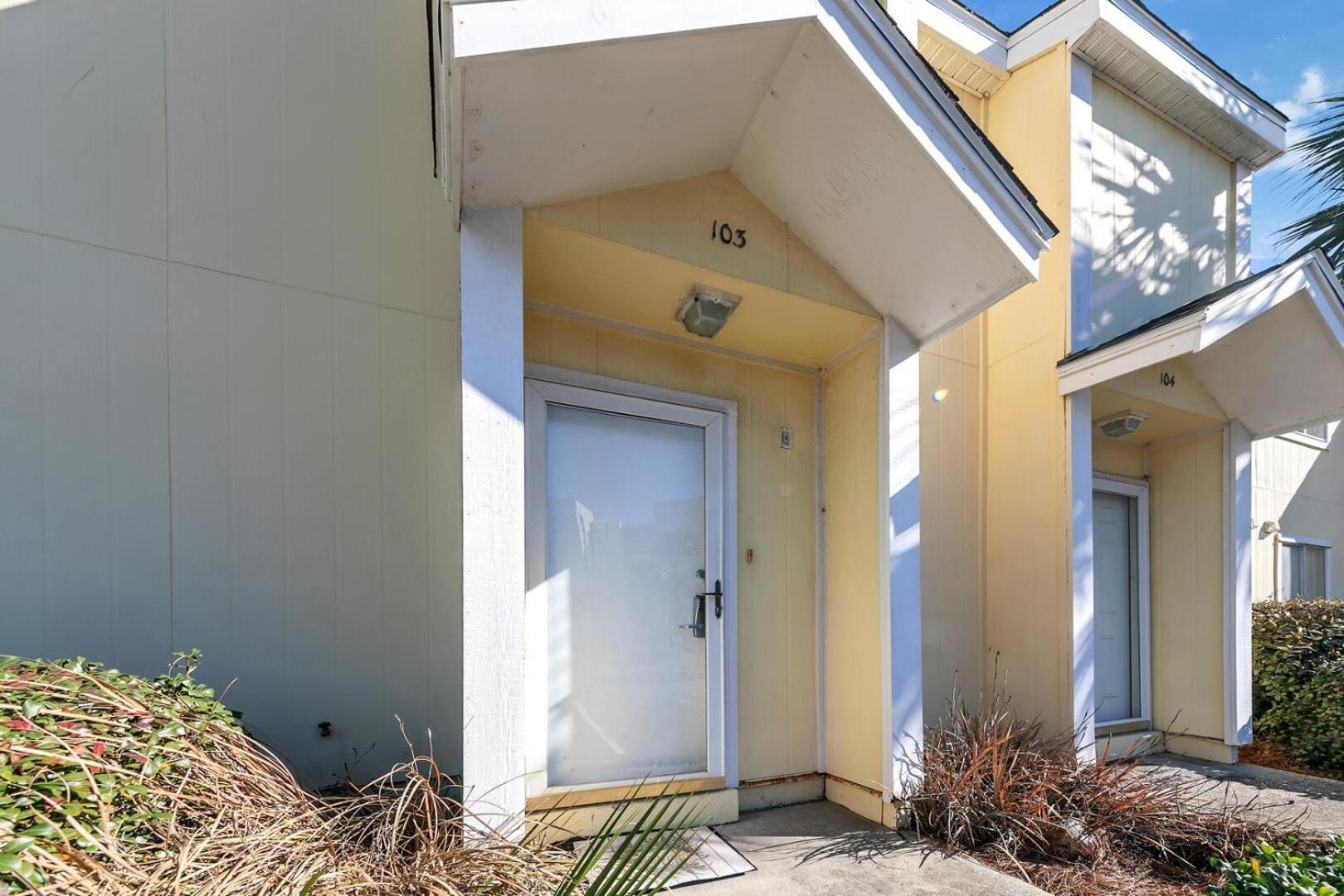 Holiday home Southbay By The Gulf 103 Only 25 Yards From The A 2 Bedroom Townhome In Destin