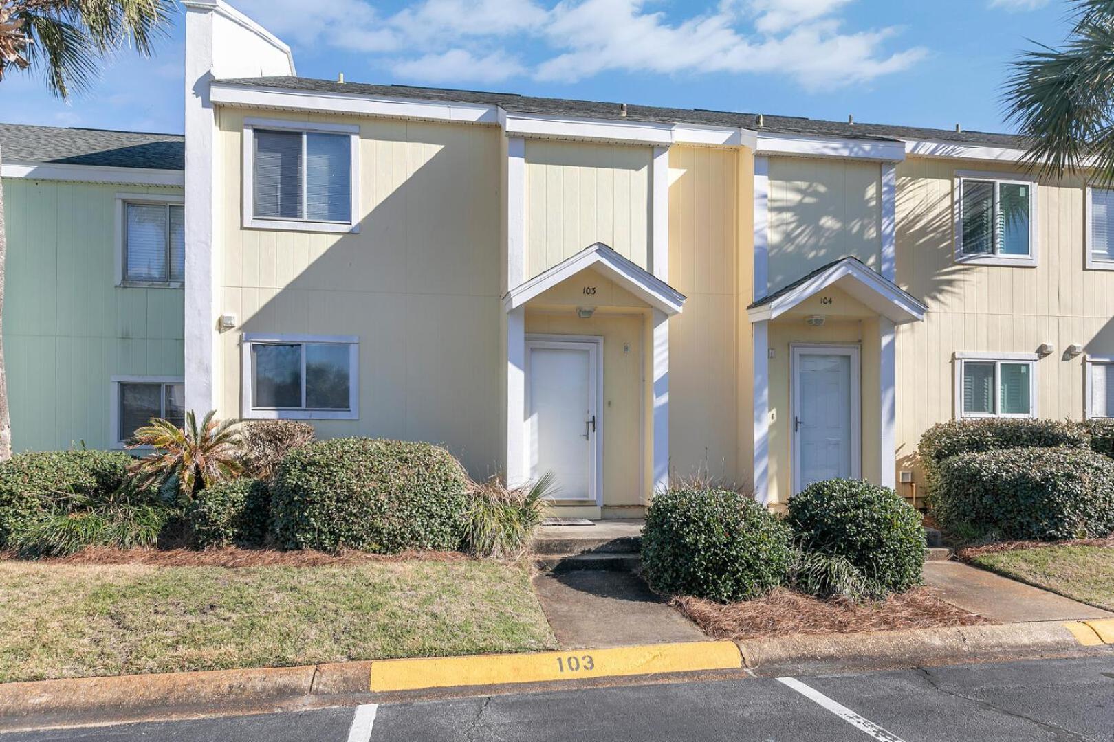 Holiday home Southbay By The Gulf 103 Only 25 Yards From The A 2 Bedroom Townhome In Destin
