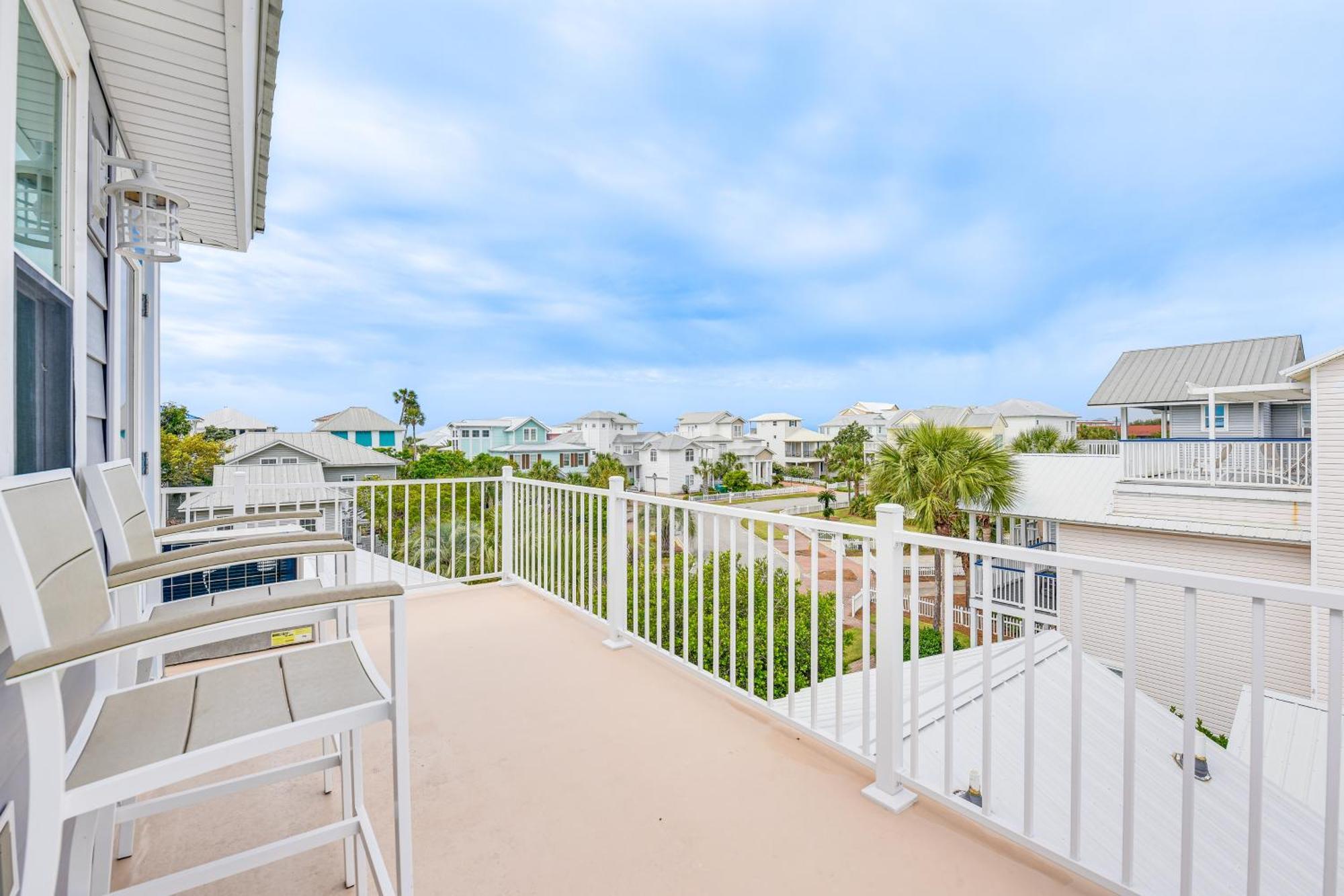 Grand Getaway - Walk A Block To The Beach! * Destin