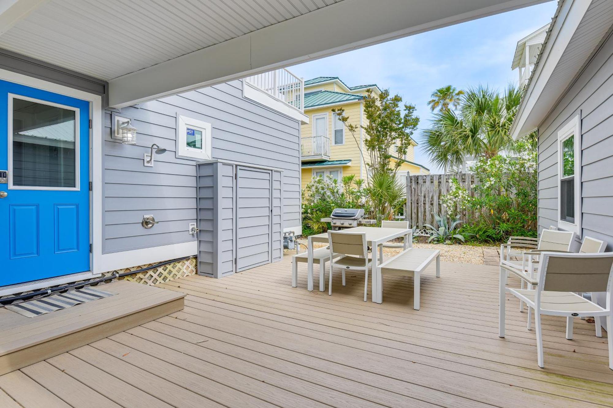 Grand Getaway - Walk A Block To The Beach! Destin