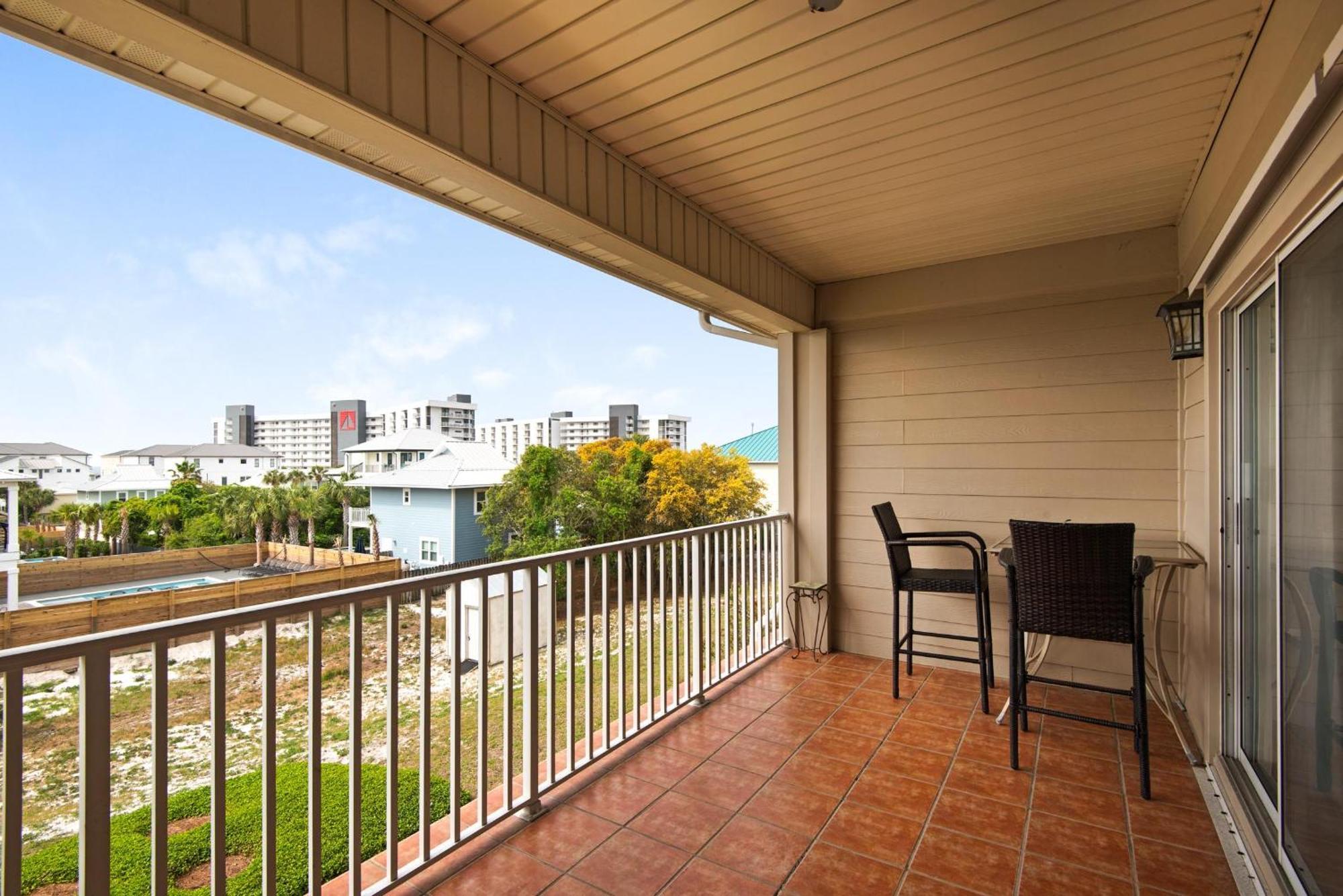 Apartment Spyglass #103 *