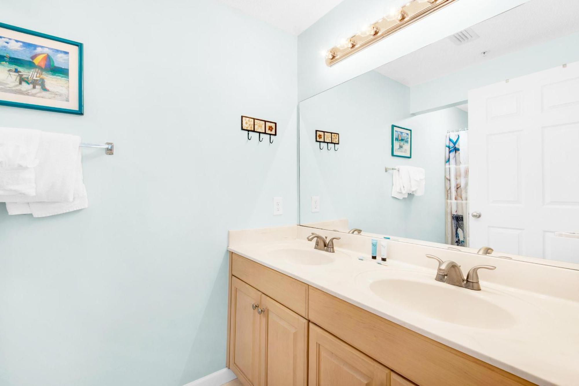 Majestic Sun 605b Apartment Destin