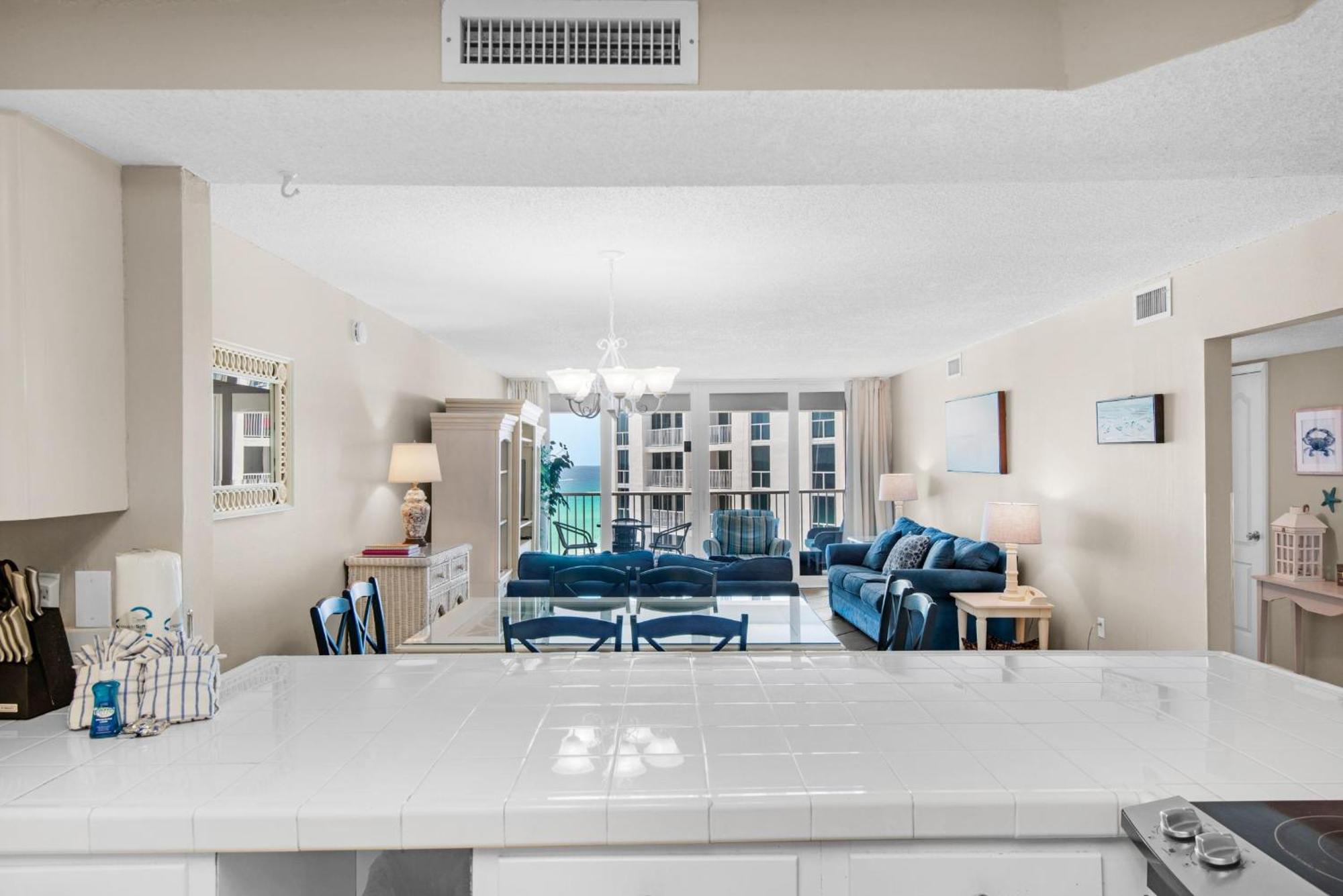 Shoreline Towers 1085 Apartment Destin