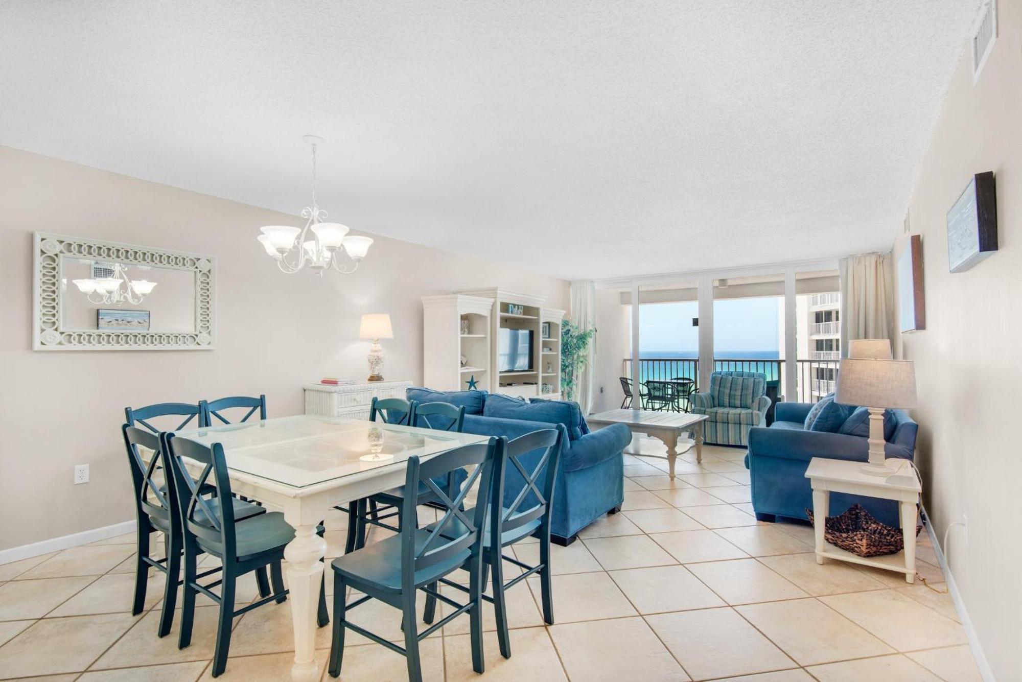 Shoreline Towers 1085 Apartment *