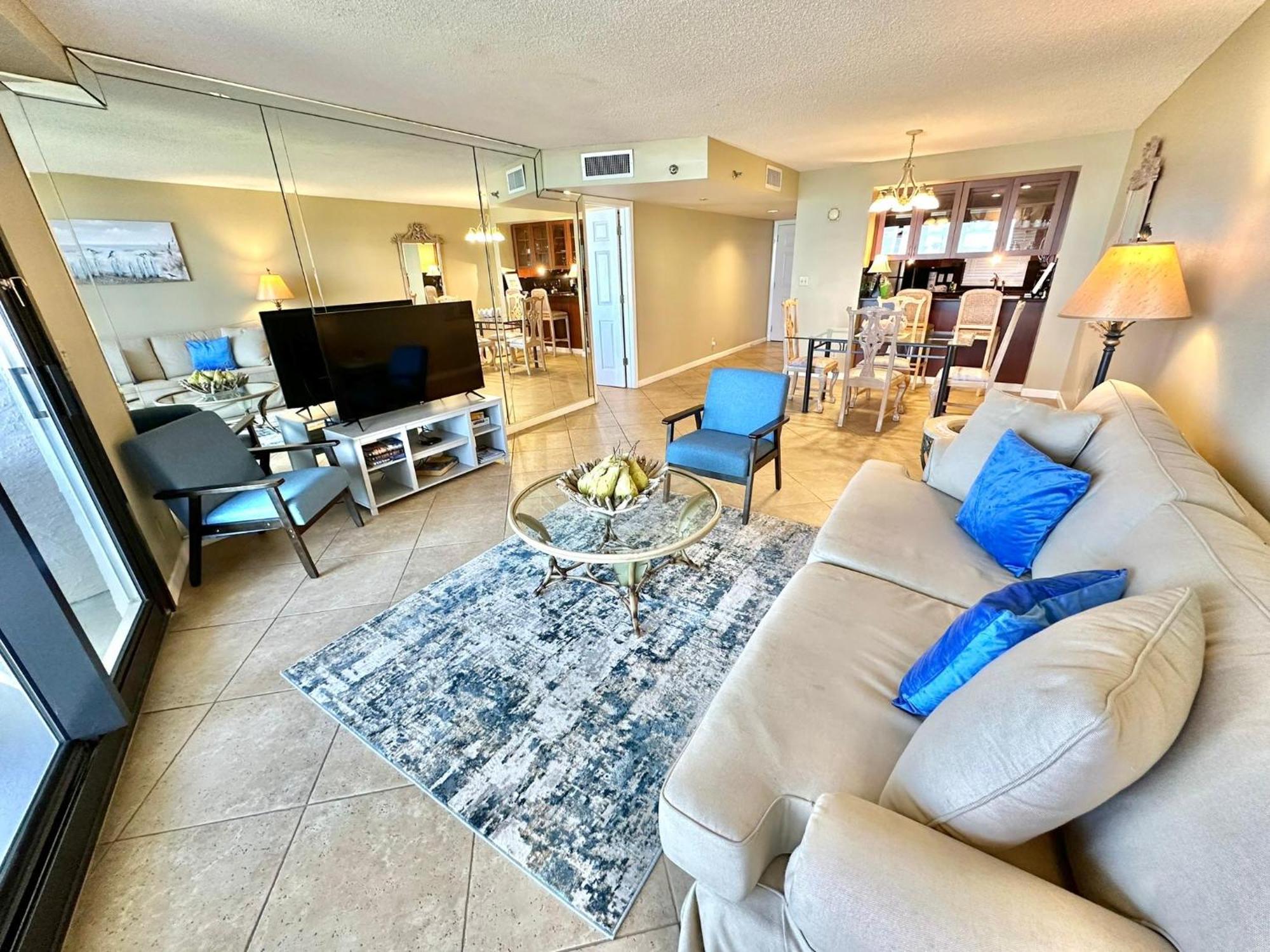 Holiday home 4216 Beachside Two *