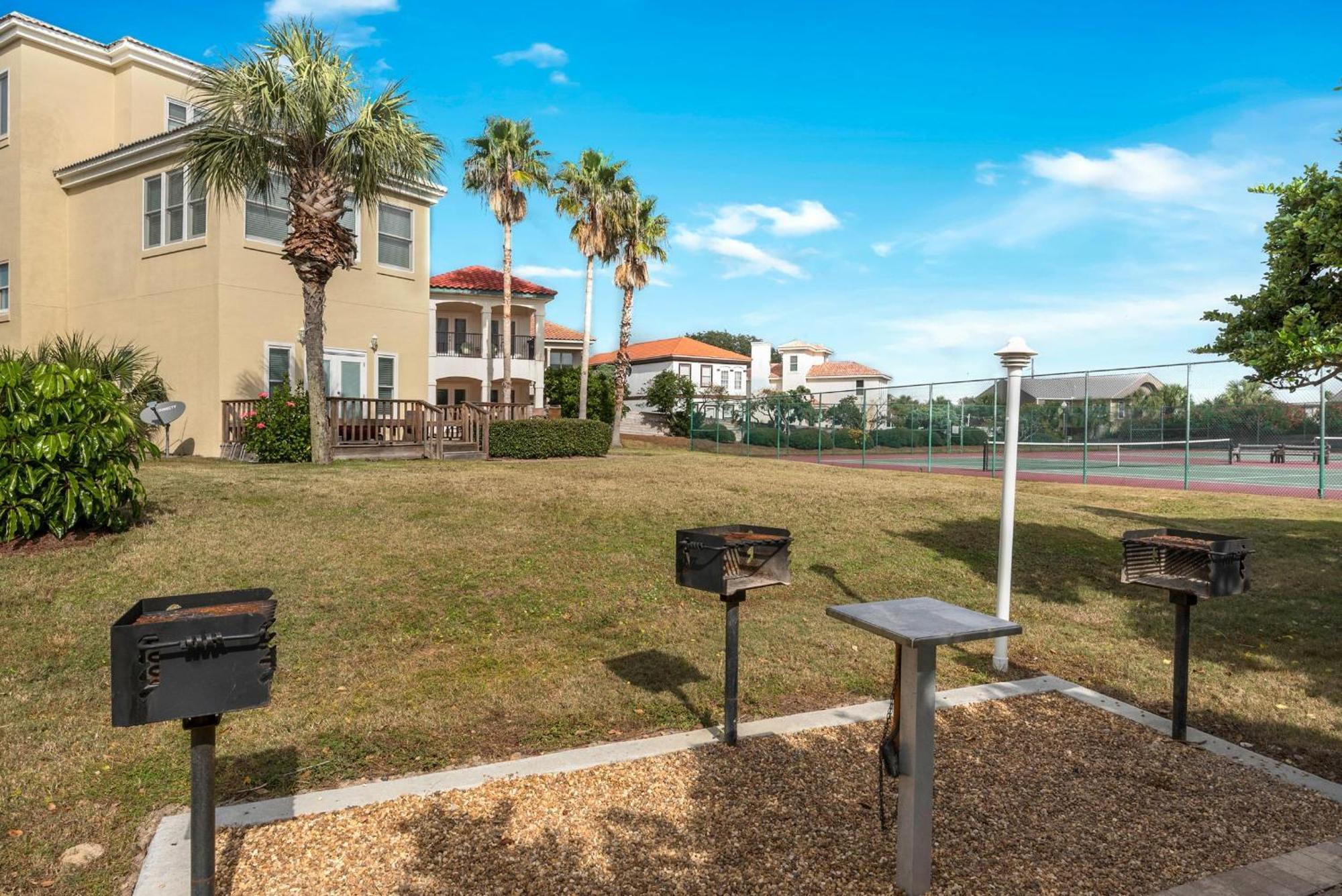 Enclave 502b Holiday home *