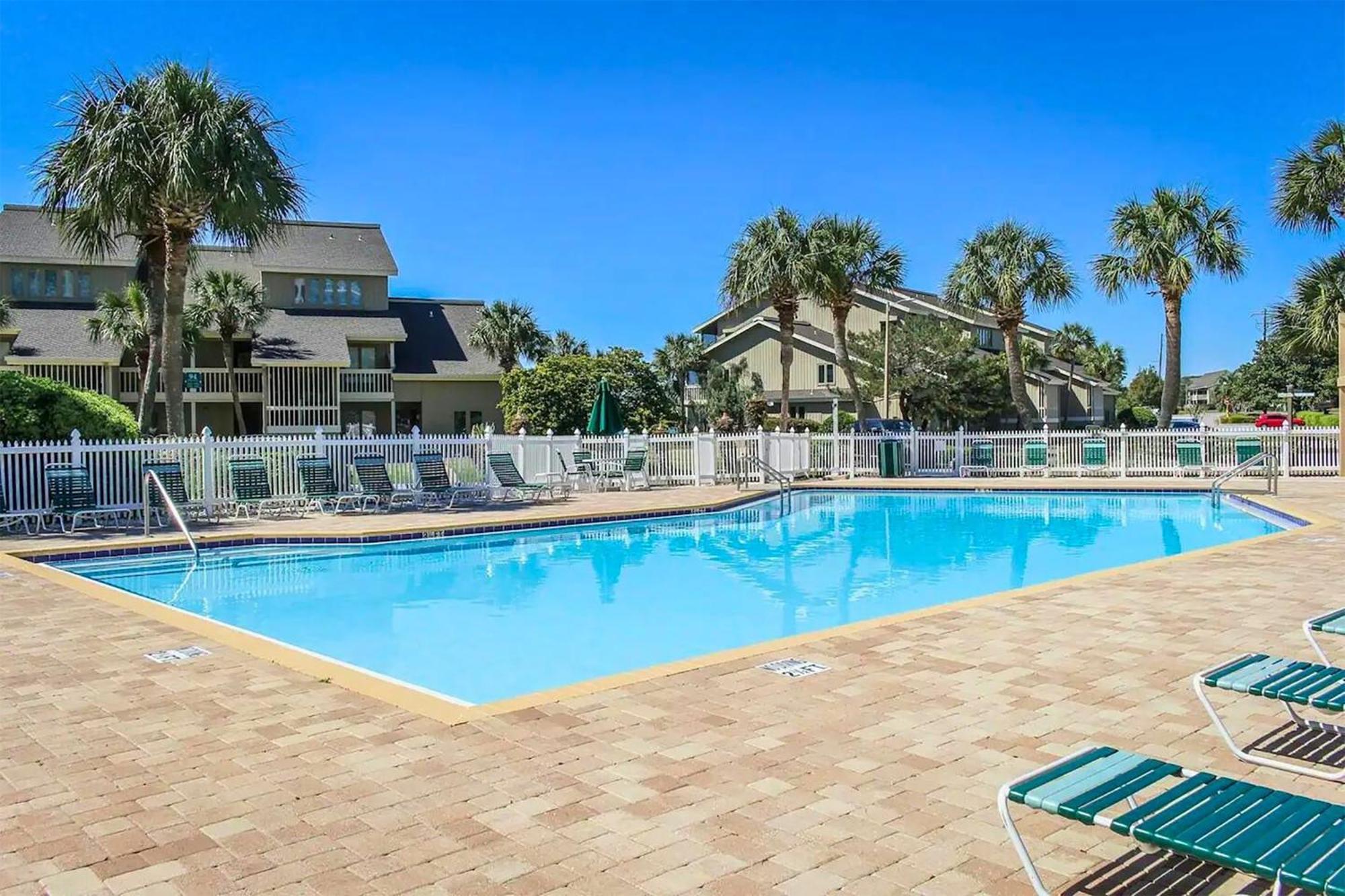 Holiday home Seascape Lakefront 310- Please