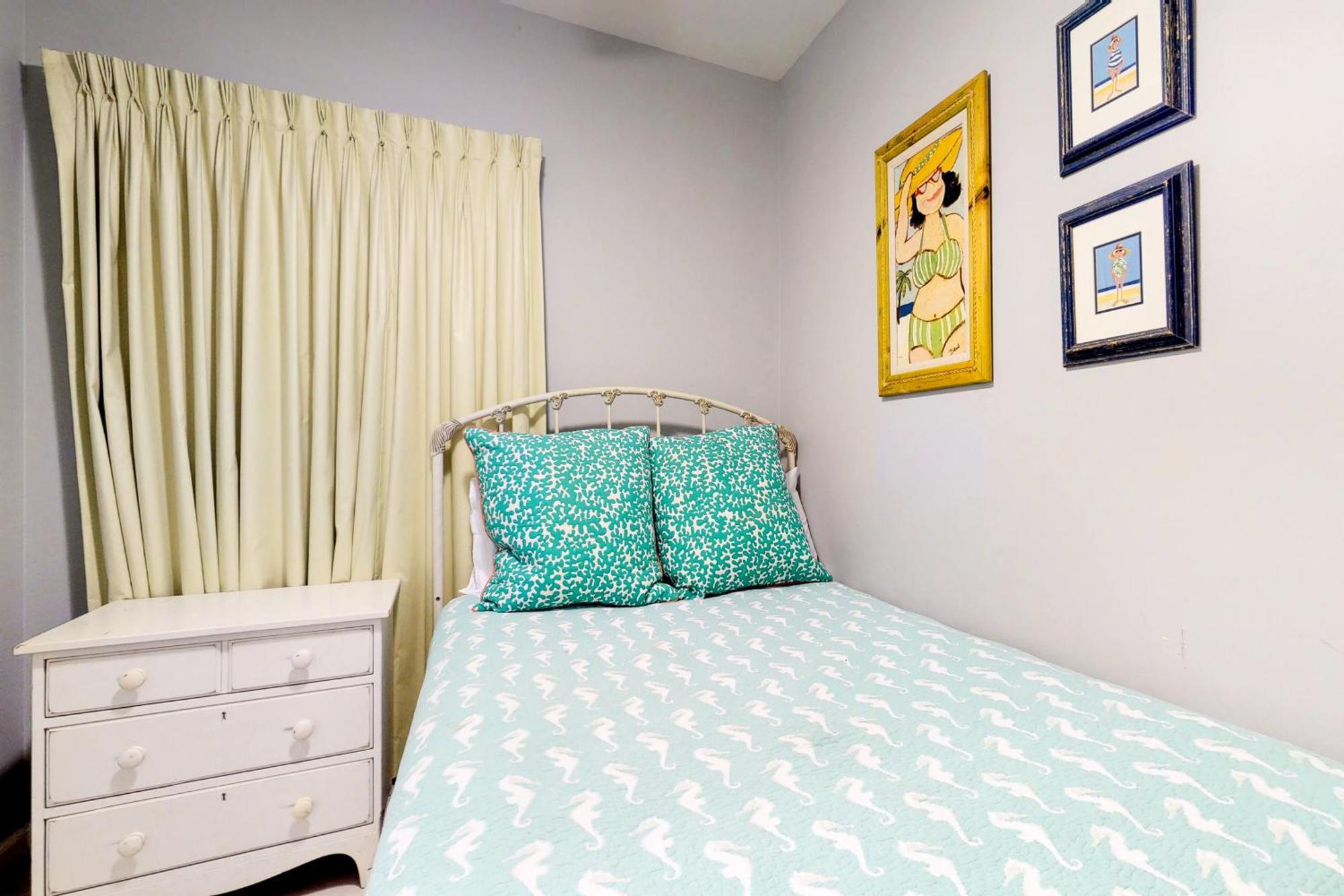 Sterling Shores Iv Apartment