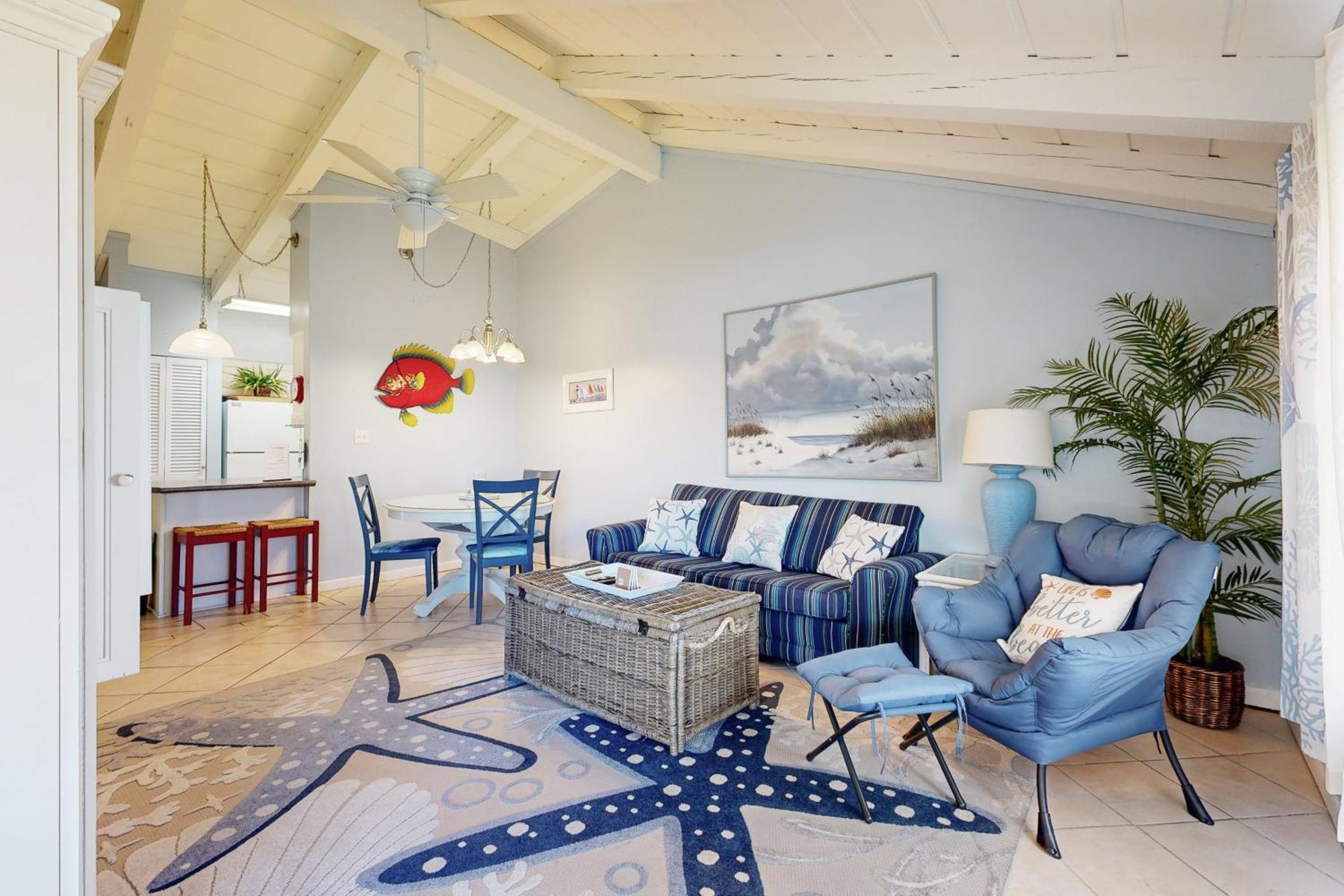 Chateau La Apartment *