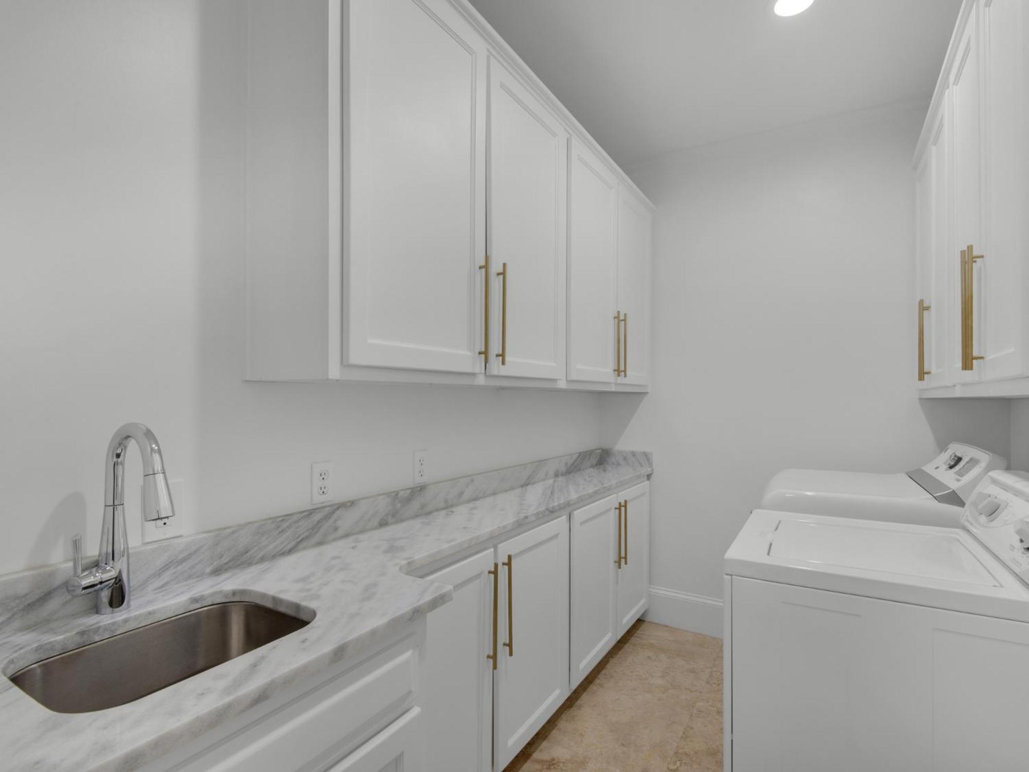 Jewel In The By Newman-dailey * Destin