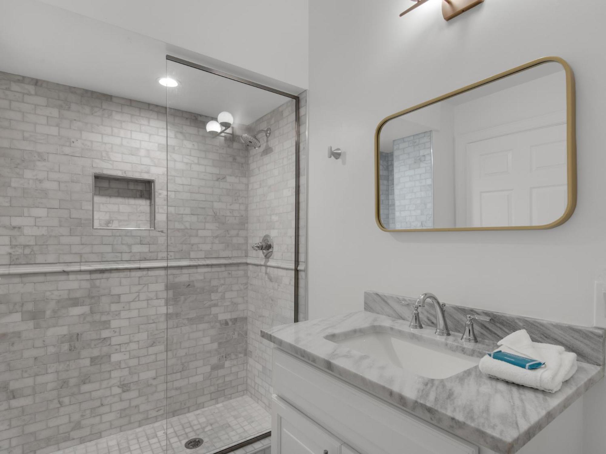 Jewel In The By Newman-dailey Destin