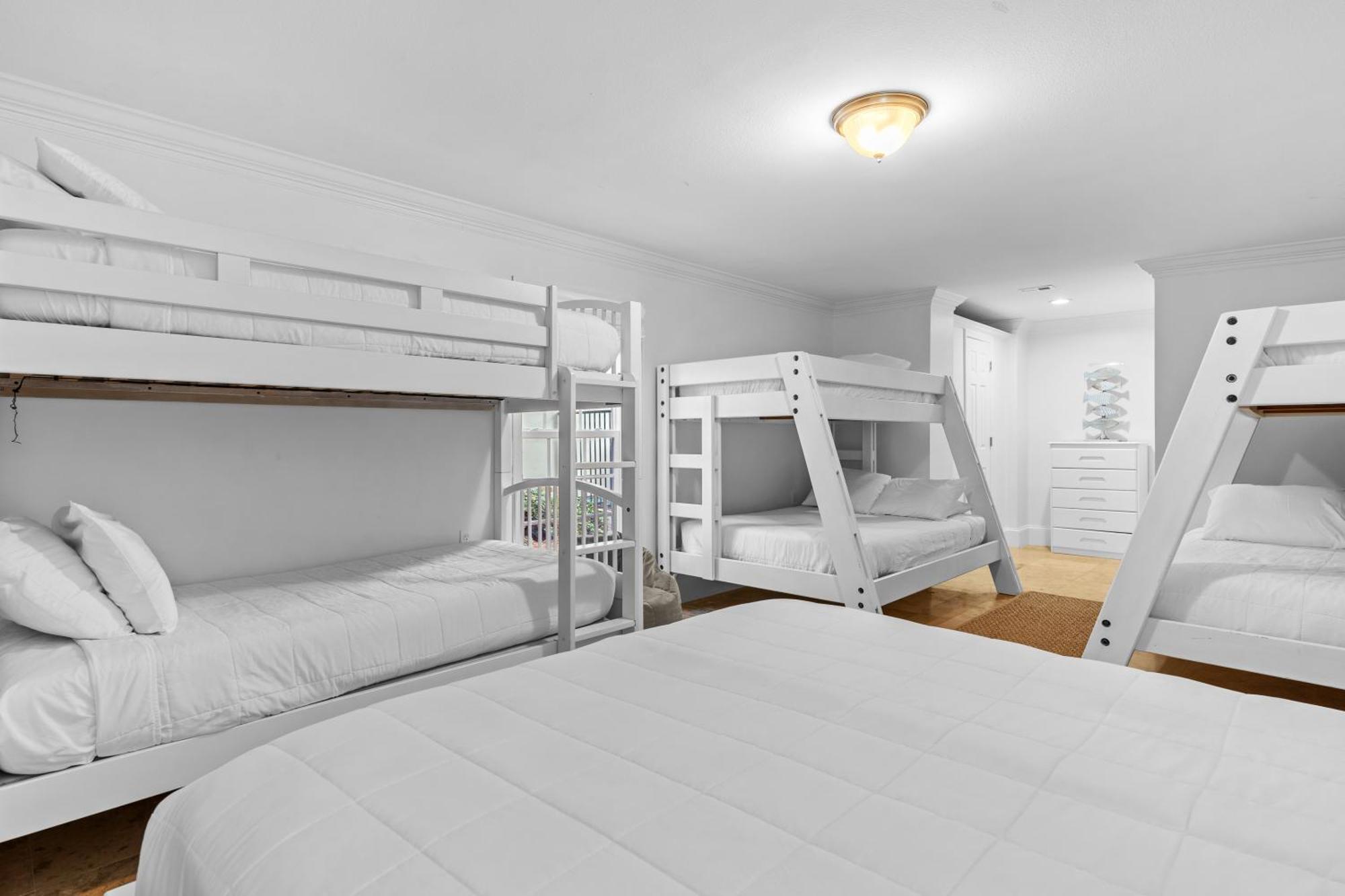 Jewel In The By Newman-dailey Holiday home *