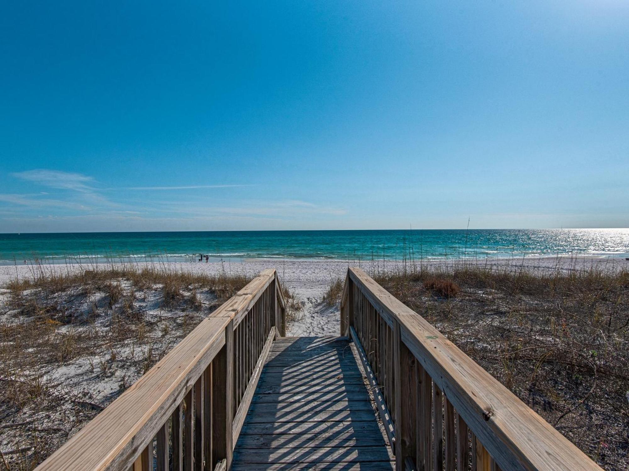 Jewel In The By Newman-dailey * Destin