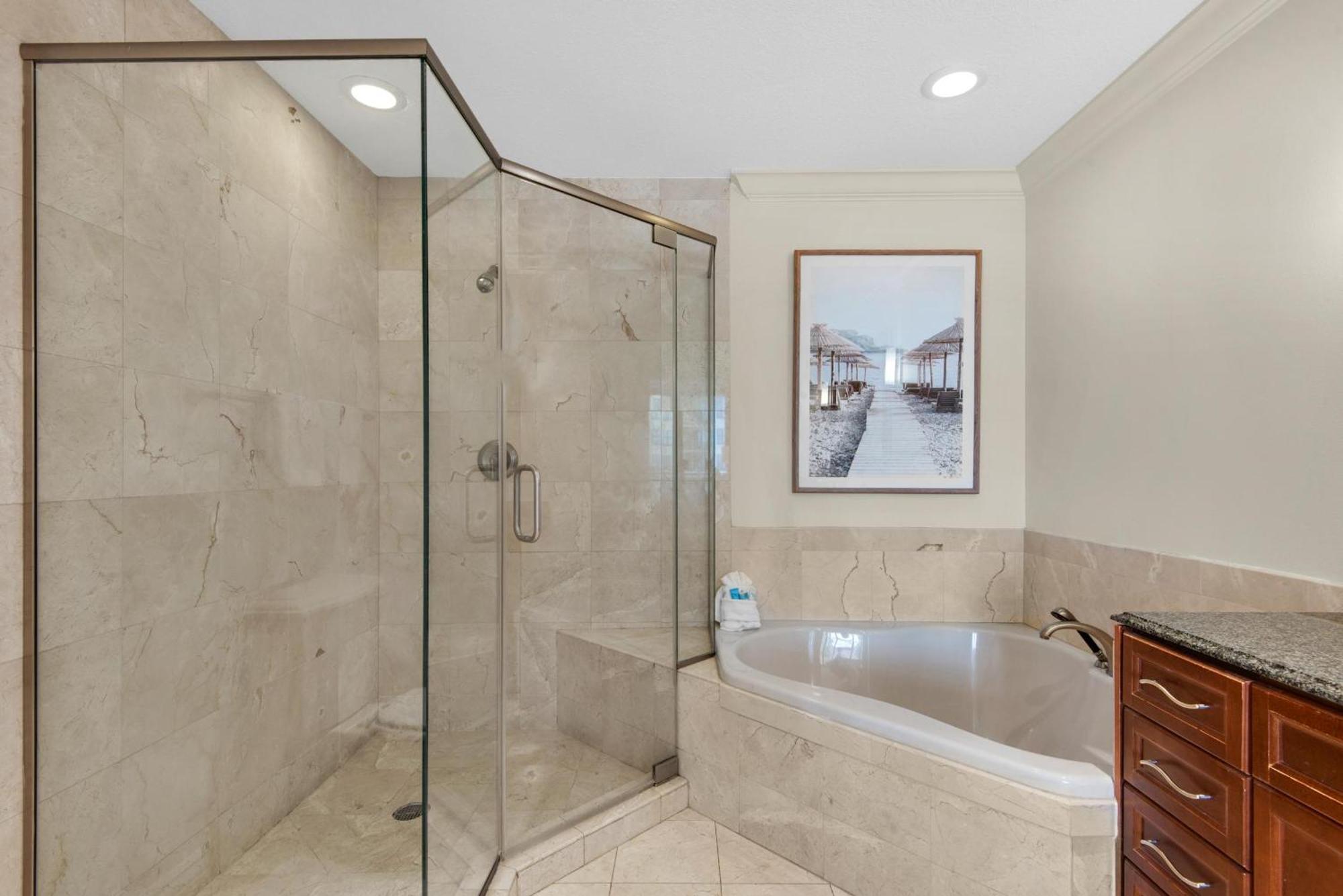 Emerald Grande W223 Holiday home