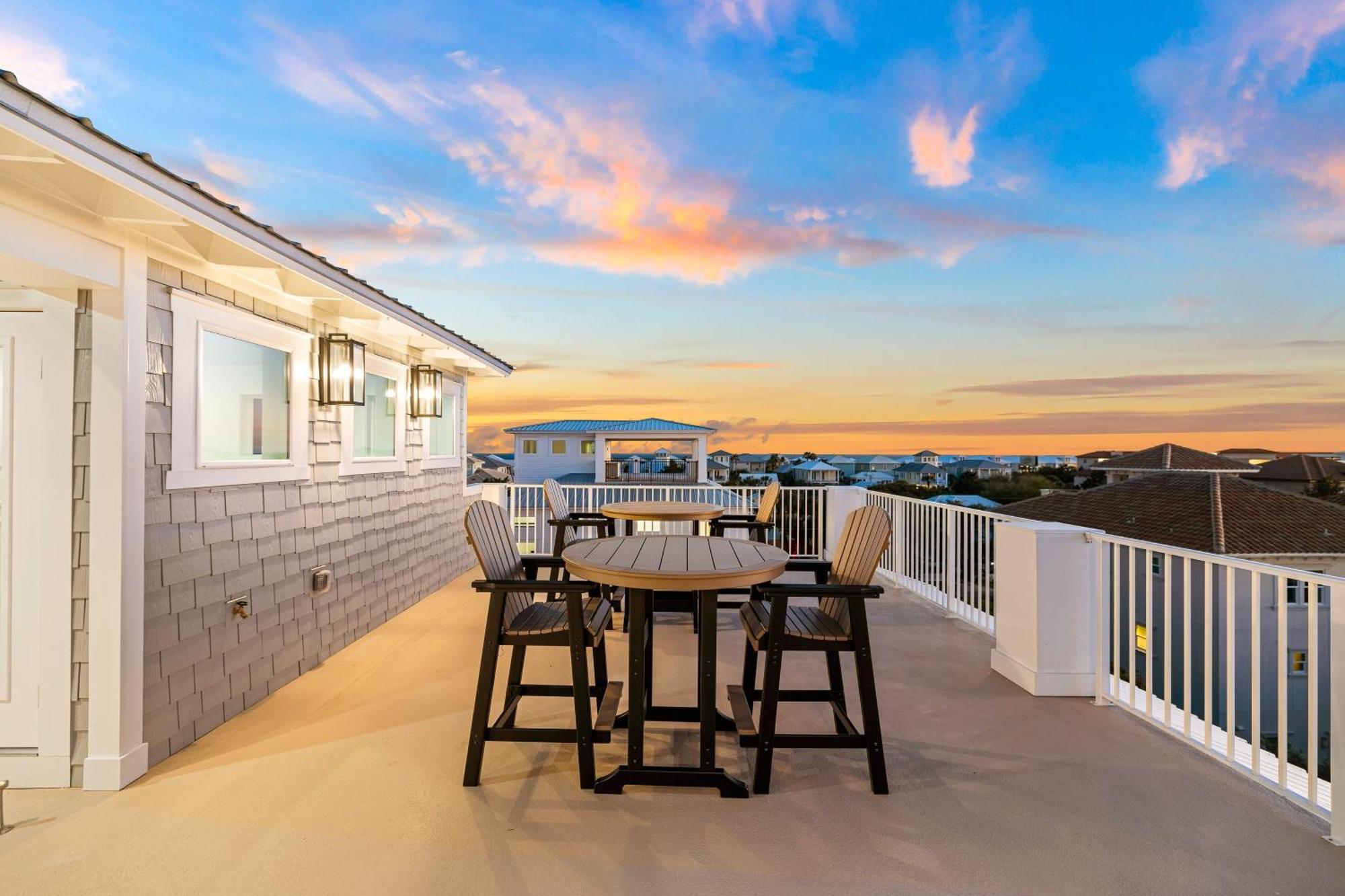 Villa Emerald Sunset By Avantstay 9bdr Poolgame Roomrooftopwalk To Destin