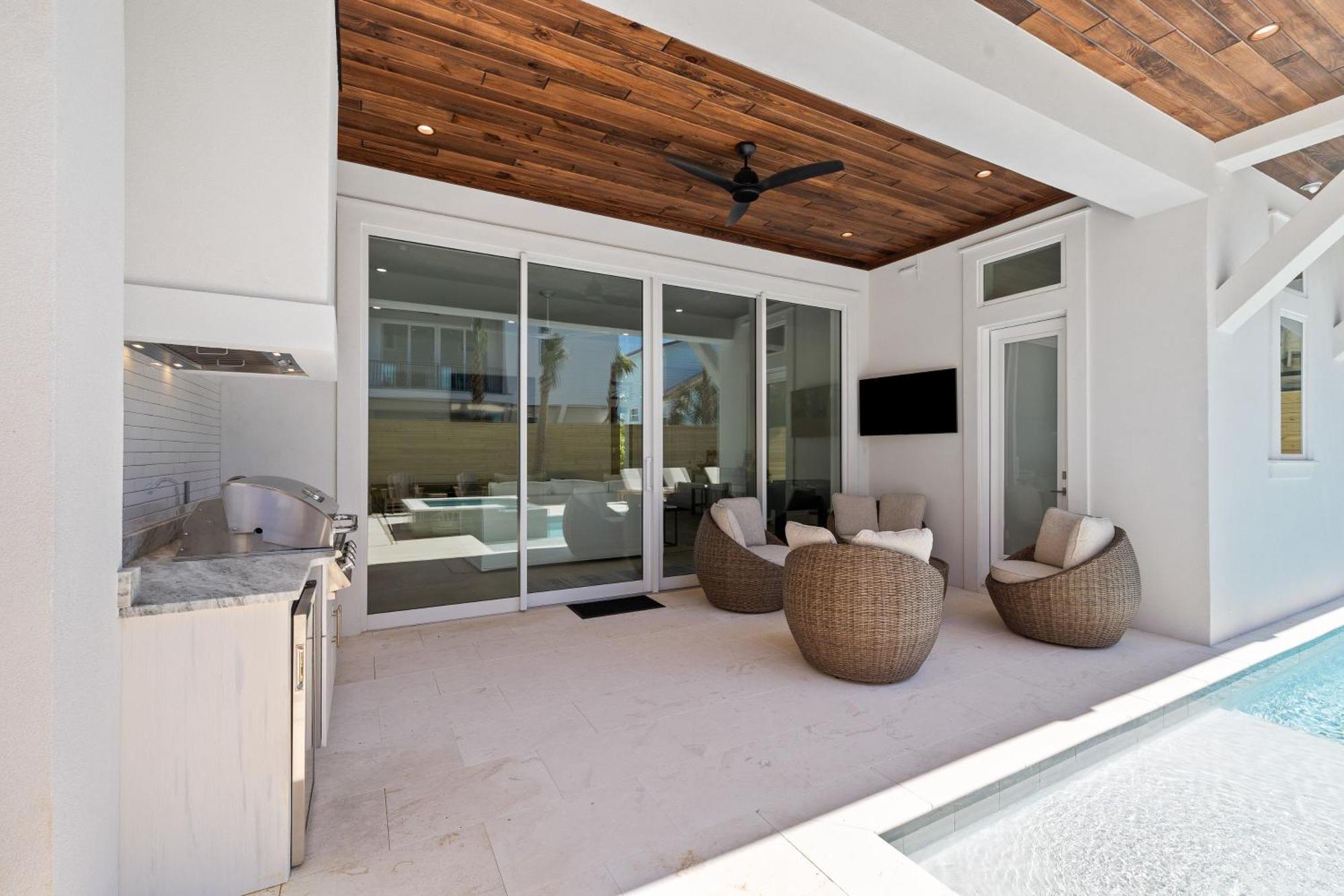 Villa Emerald Sunset By Avantstay 9bdr Poolgame Roomrooftopwalk To