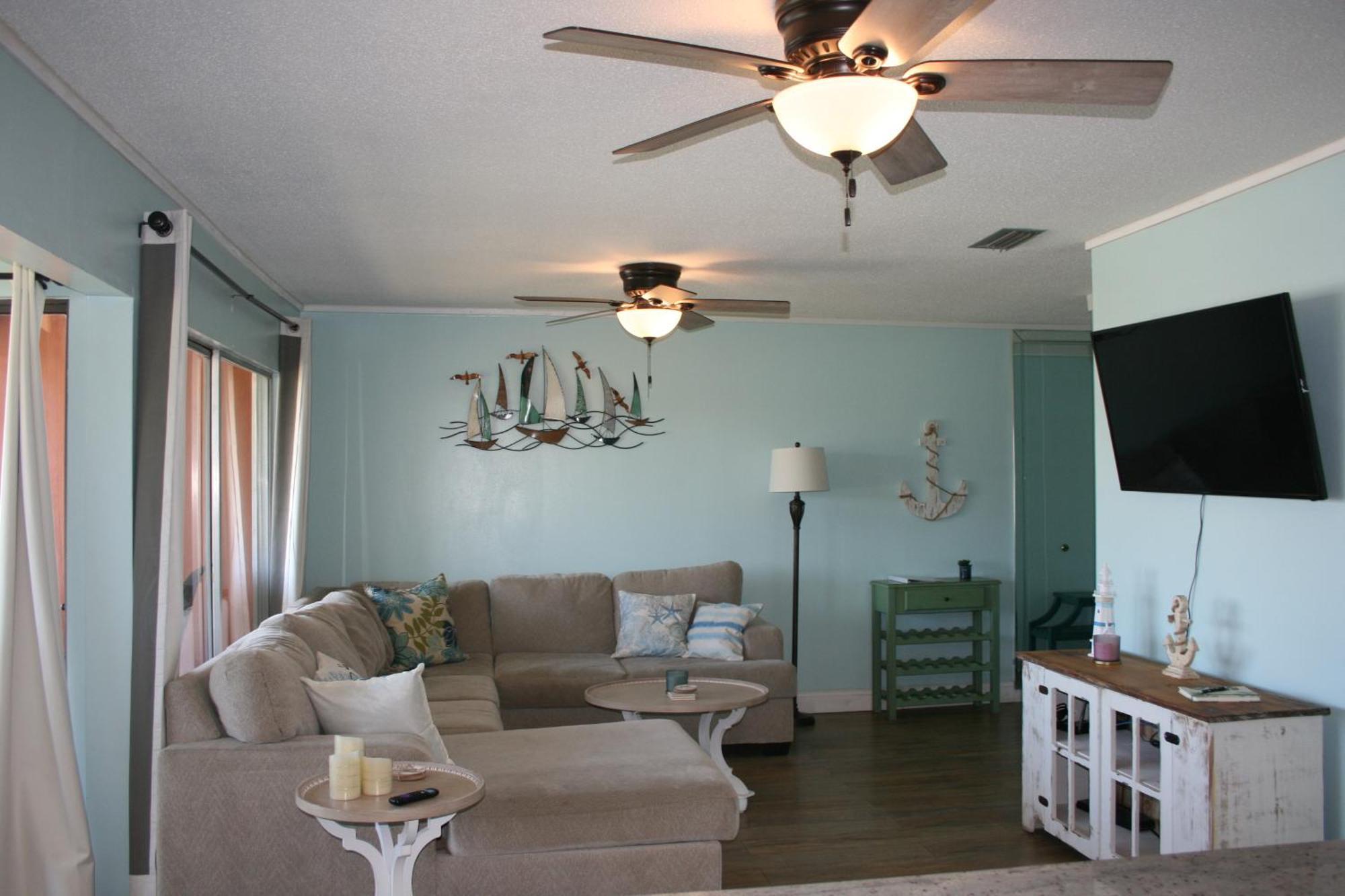 Coastal Hideaway-pet Friendly-pool-tennis-near Shops! Apartment Destin