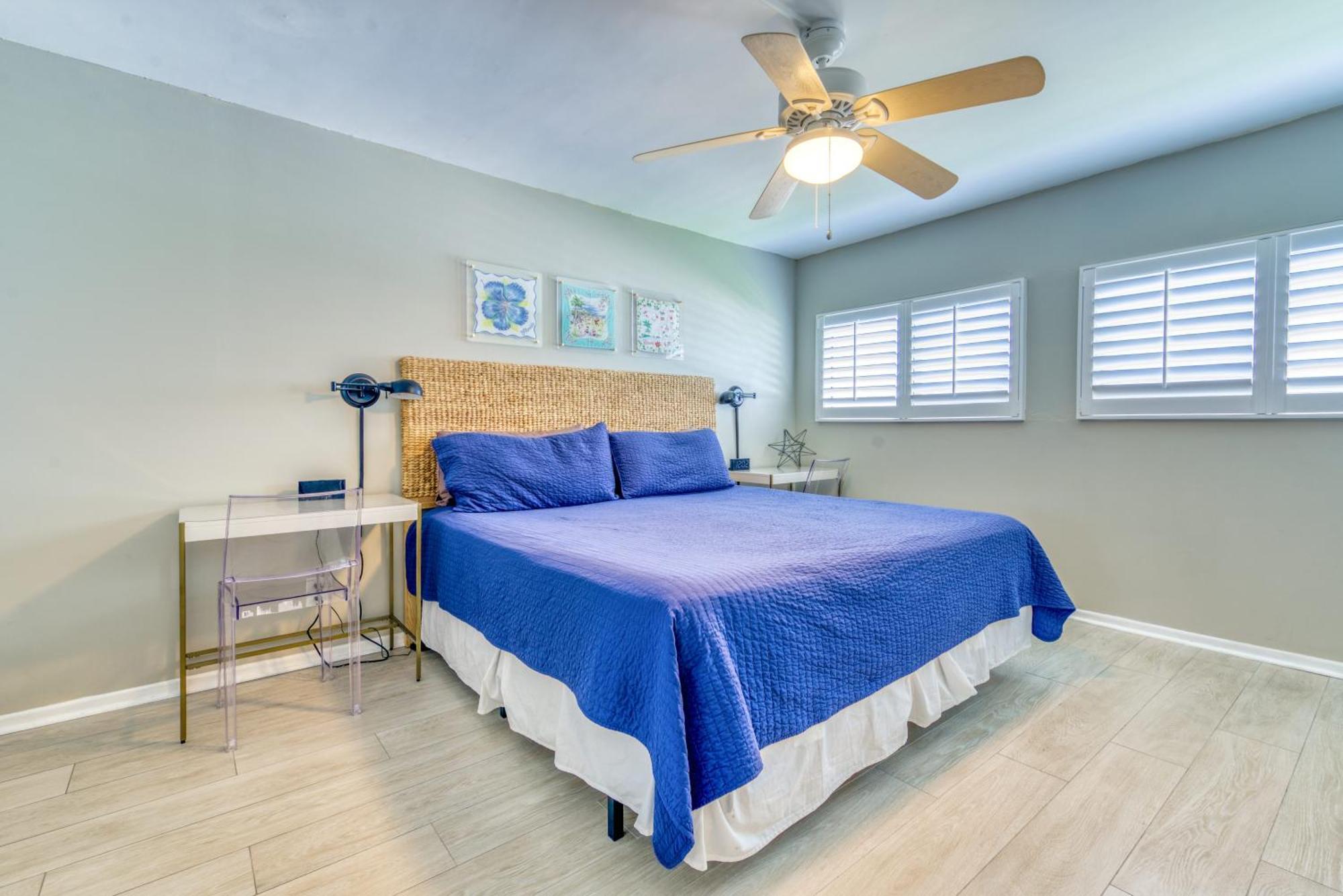 House C302 - Beachfront With Pool, Wifi, & Service Apartment *