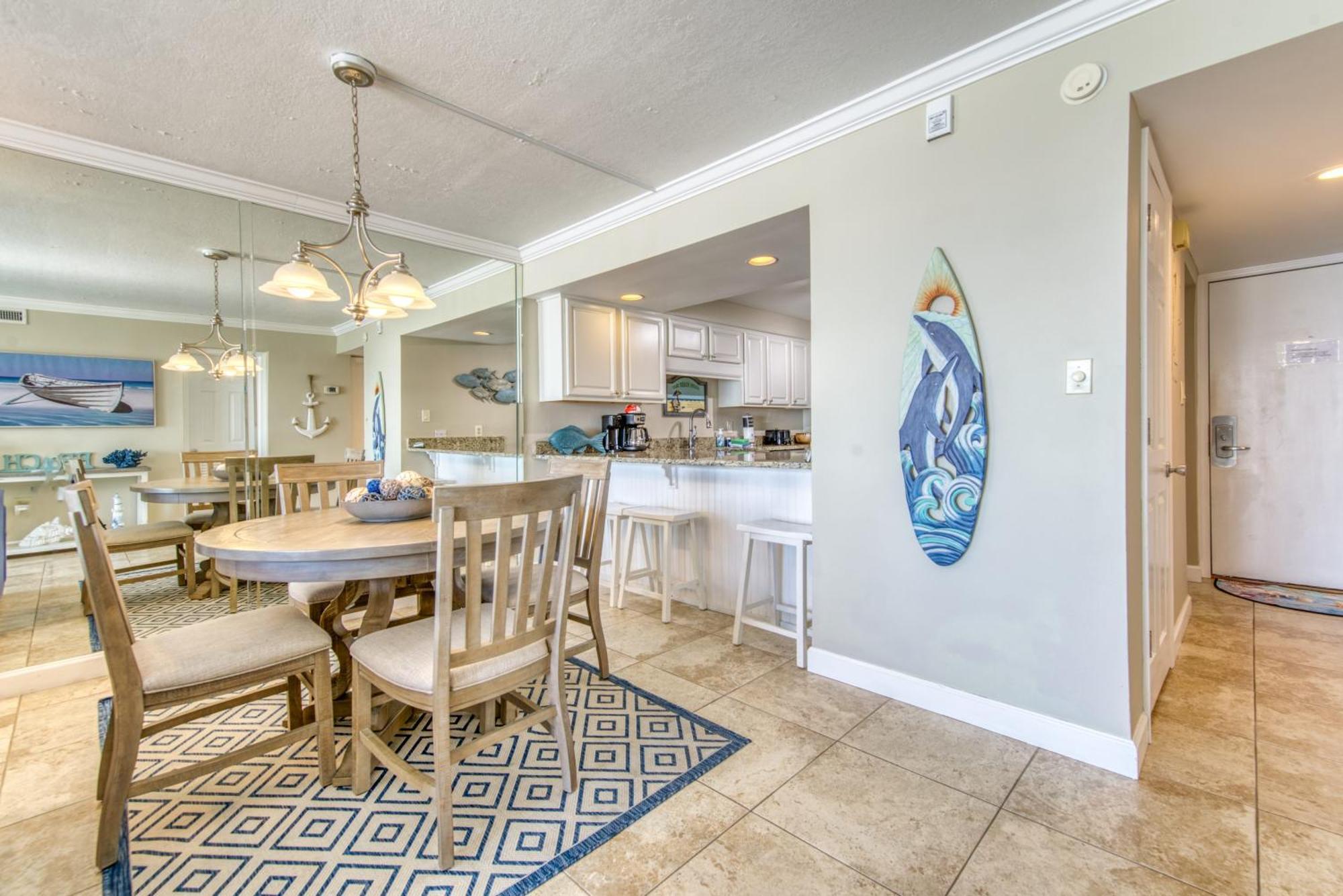 House B404 - Beachfront With Pool, Wifi, & Service Apartment Destin