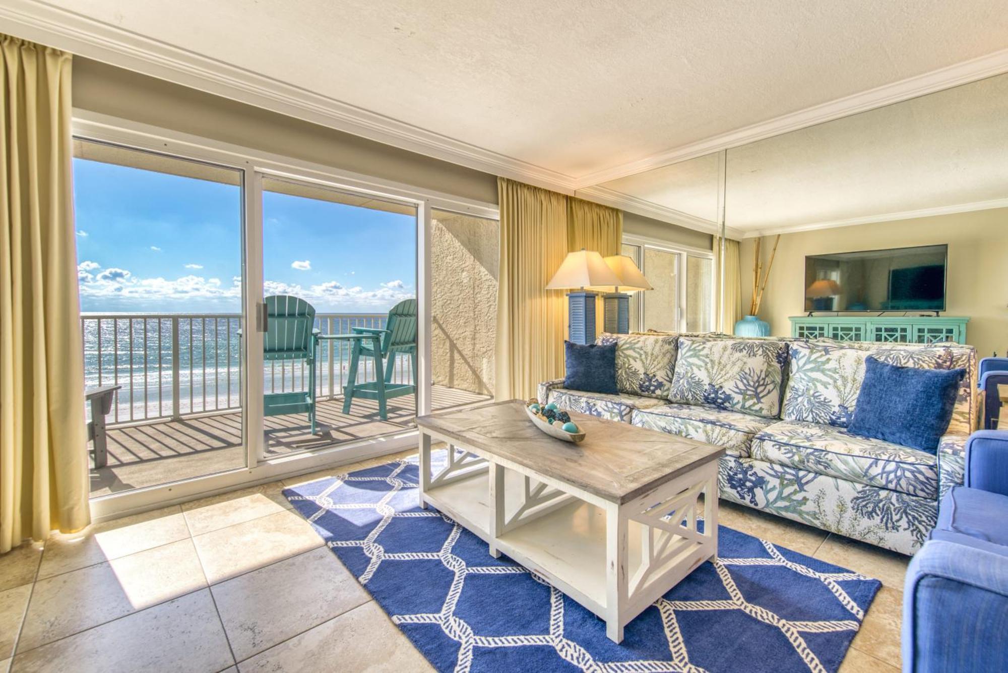 House B404 - Beachfront With Pool, Wifi, & Service *