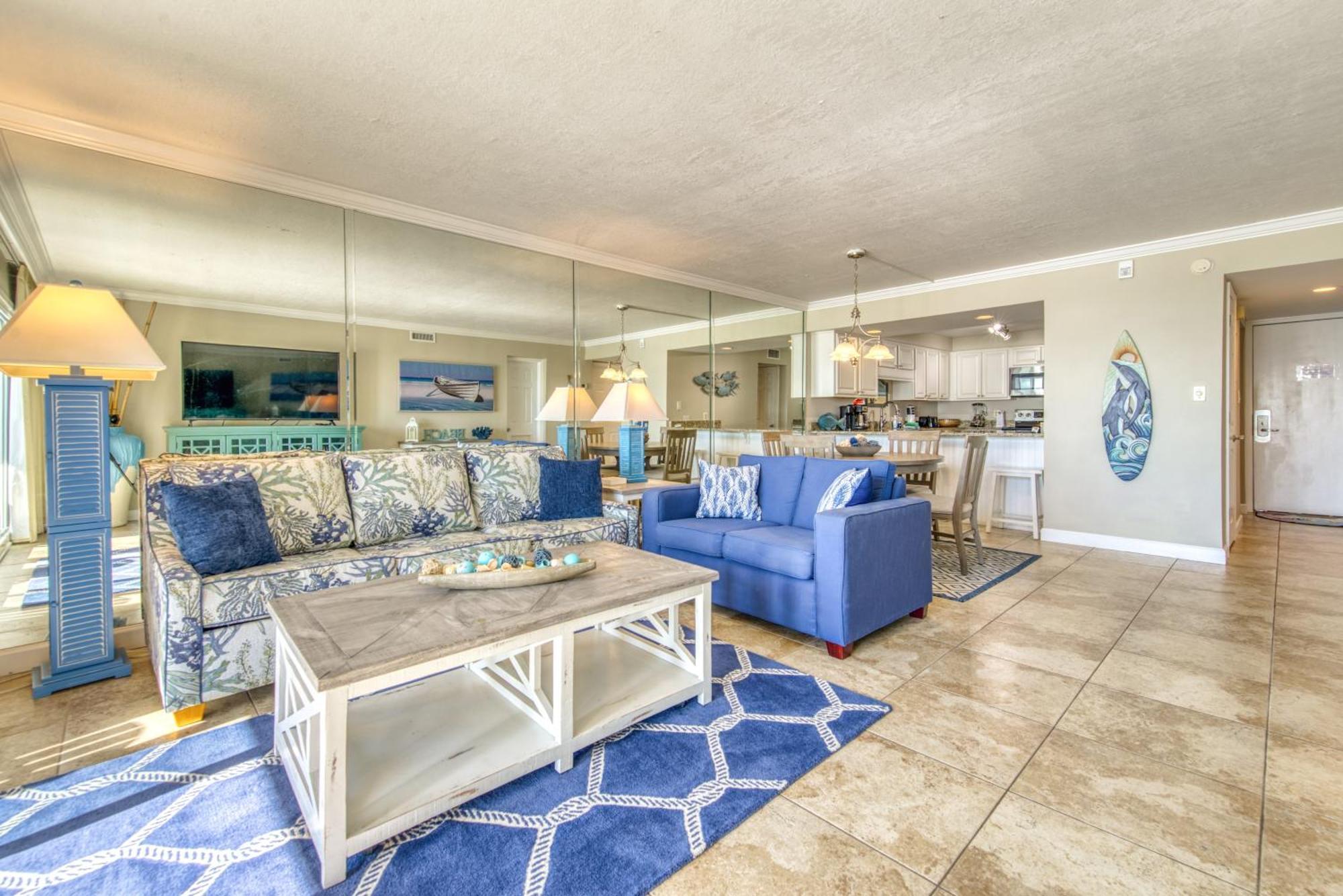 House B404 - Beachfront With Pool, Wifi, & Service *
