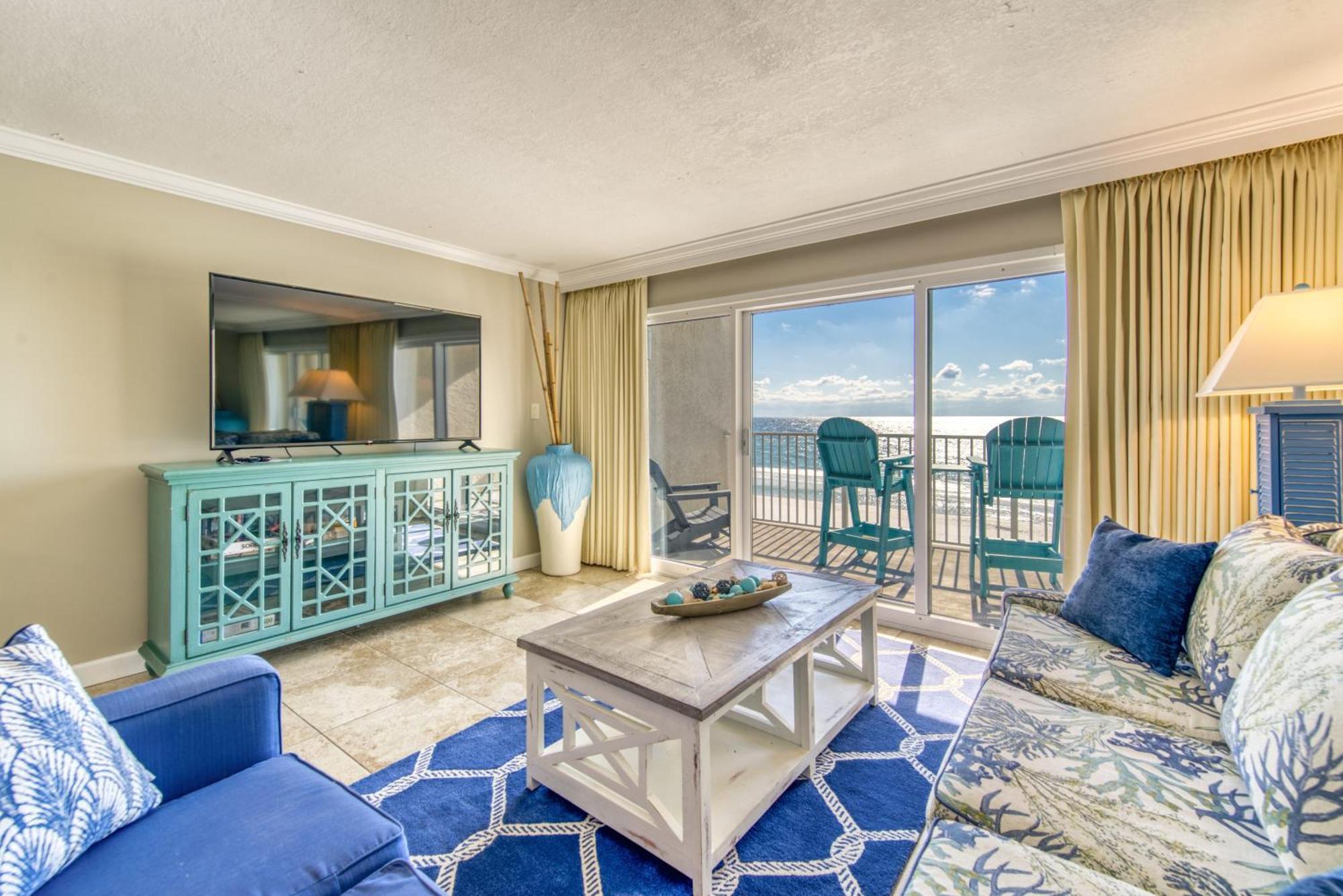 House B404 - Beachfront With Pool, Wifi, & Service Destin