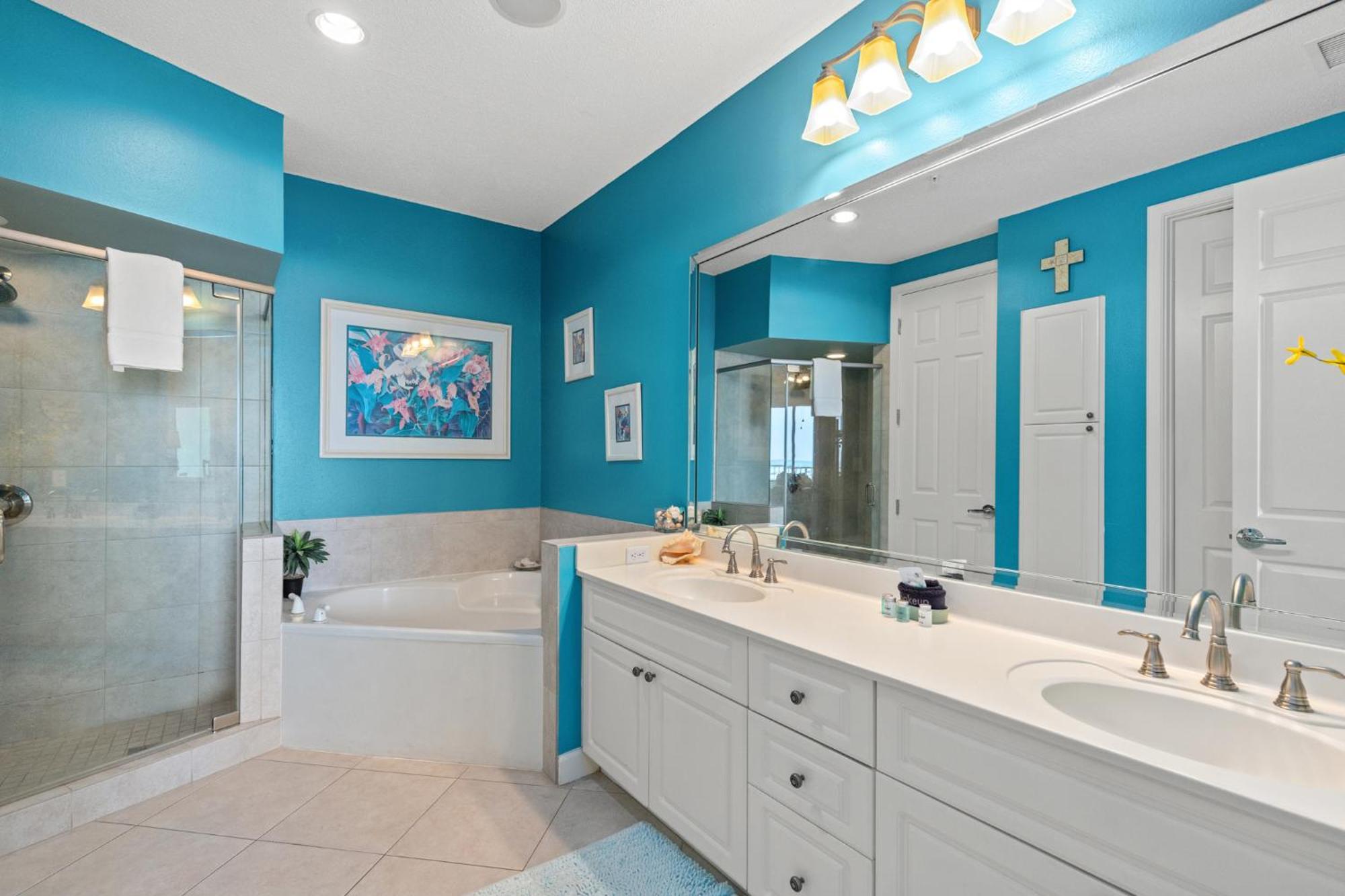Holiday home Beachfront Luxury 2bd 2ba With Balcony! Sleeps 6! Destin