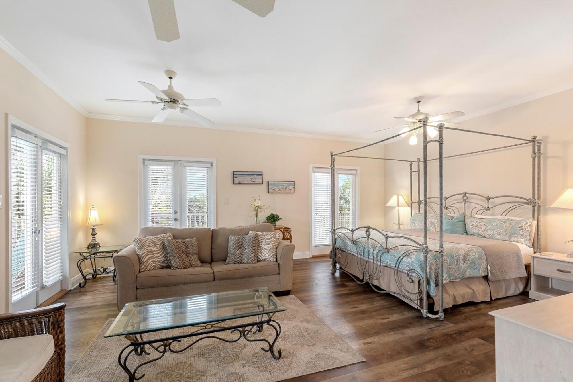 Caribbean Sun Sandy Toes Welcome Holiday home *