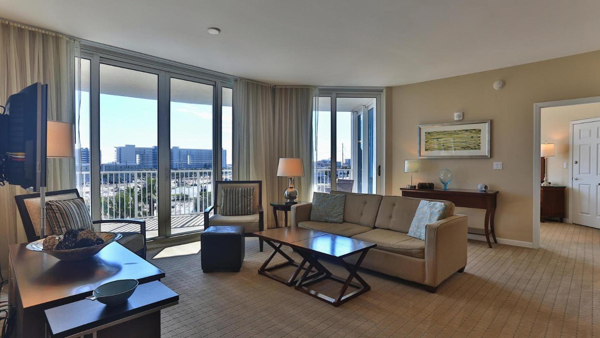 Palms Of 2517 Luxury In The Heart Of Destin!!!