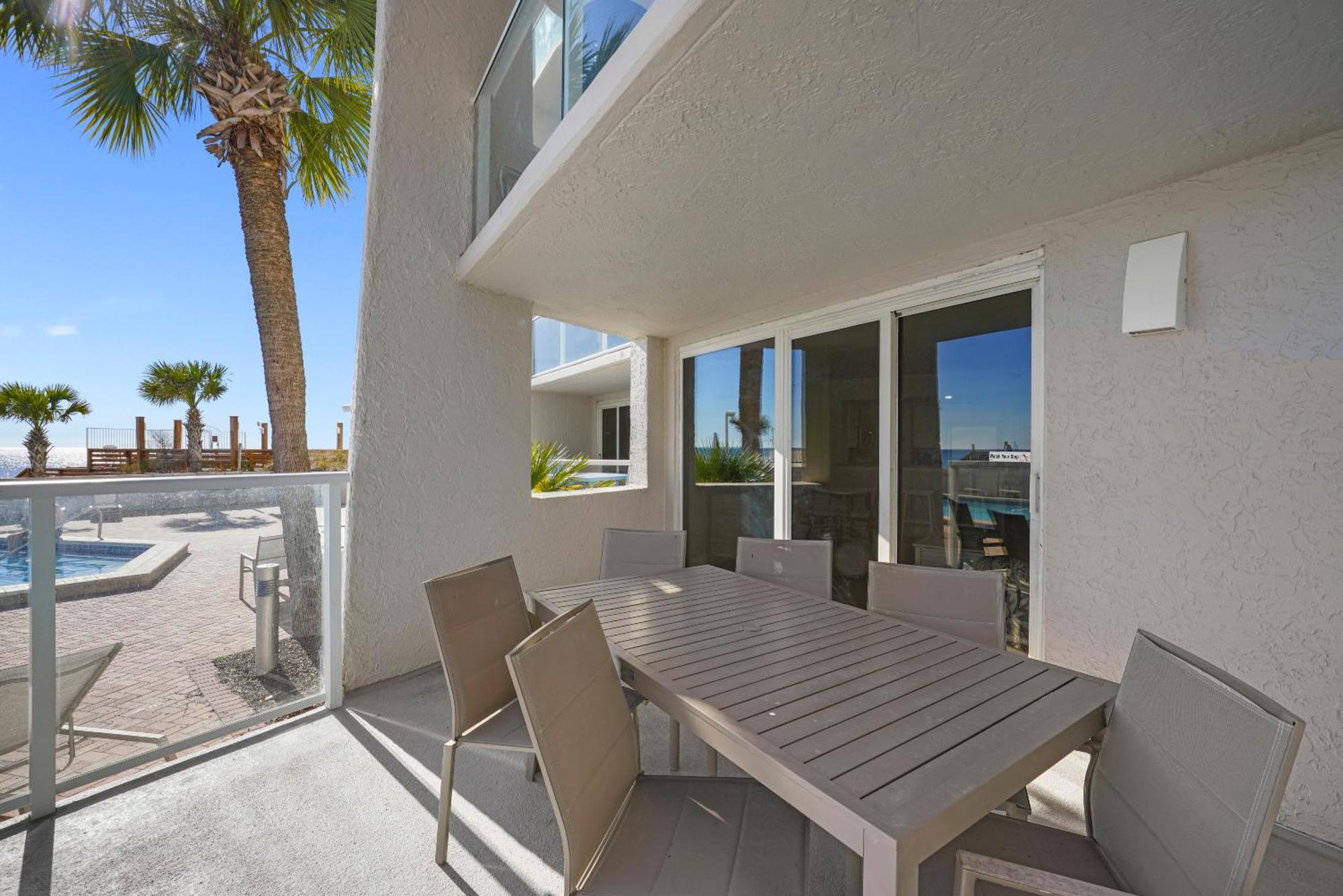 Apartment Beachside Two 4209 *