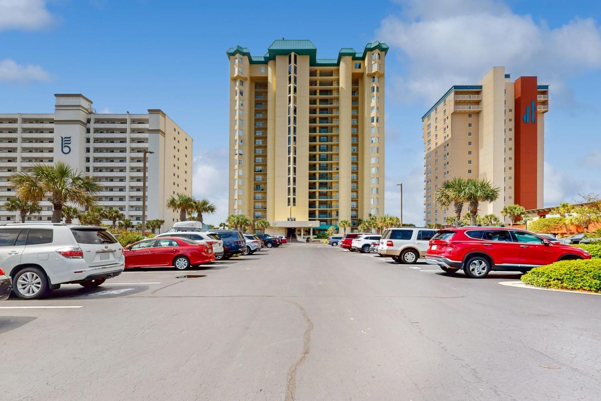 Apartment Jade East Towers 720