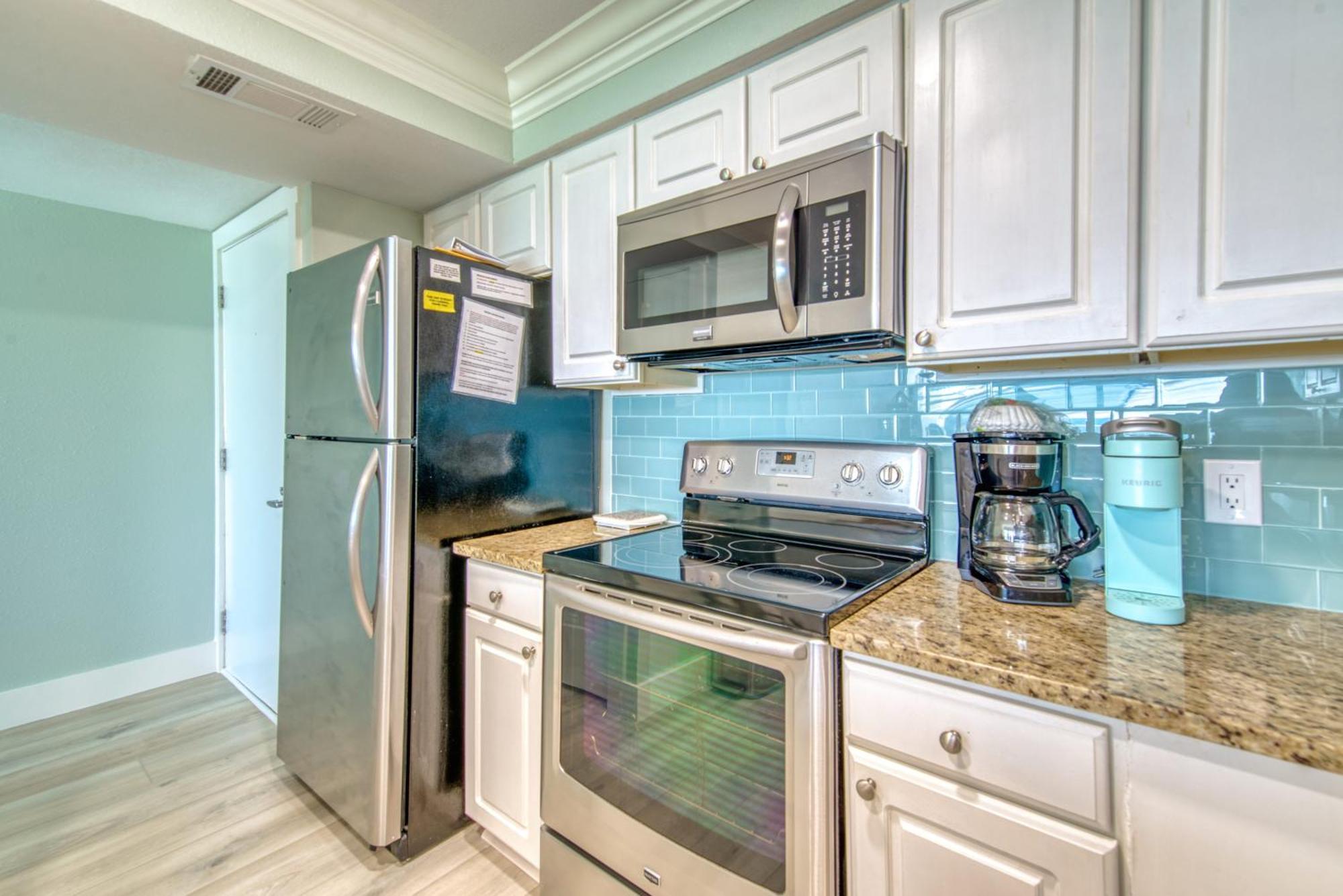 Apartment House C603 - Beachfront With Pool, Wifi, & Service Destin
