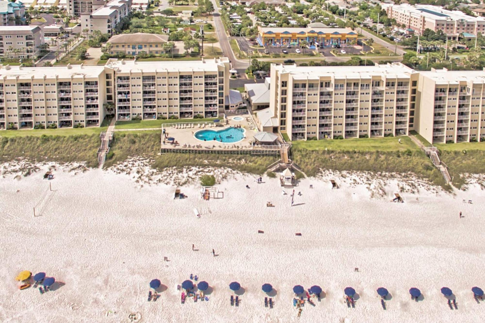 House C603 - Beachfront With Pool, Wifi, & Service Apartment Destin