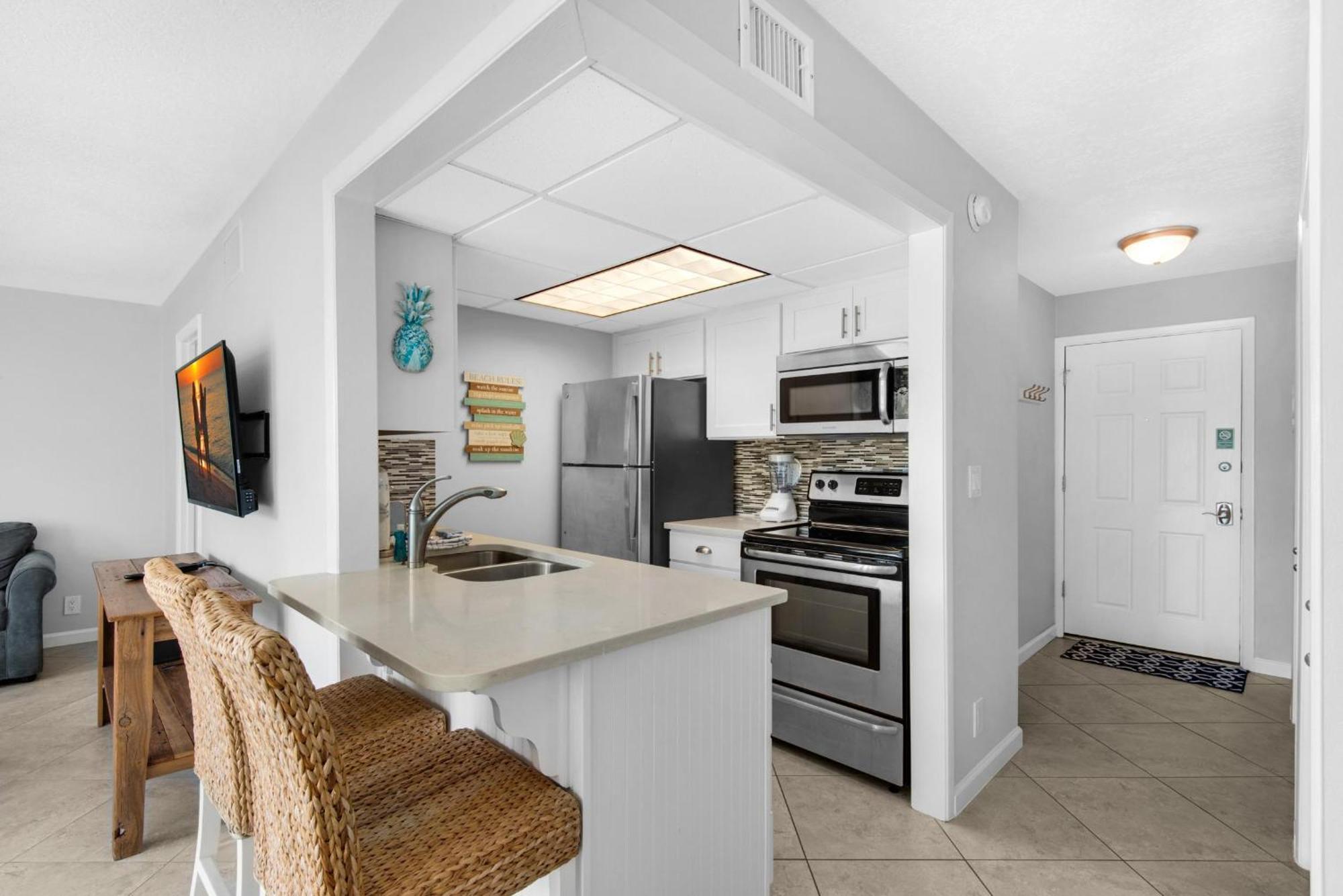 Sandpiper Cove 1016 * Destin