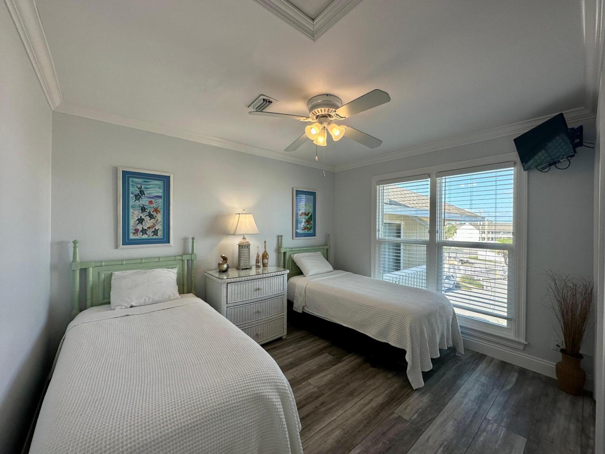 Sandpiper Cove 2139 *