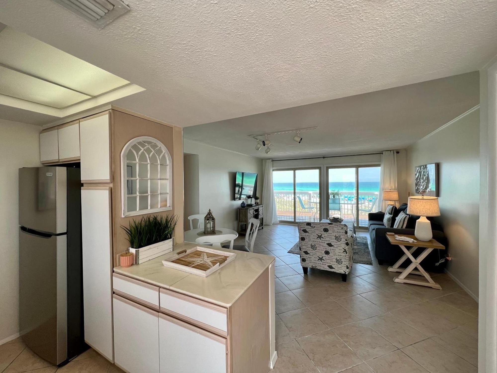 Sandpiper Cove 2134 * Destin