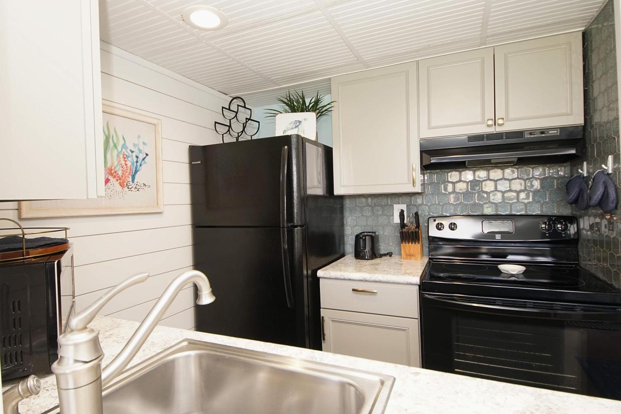 Sandpiper Cove Unit1017 *