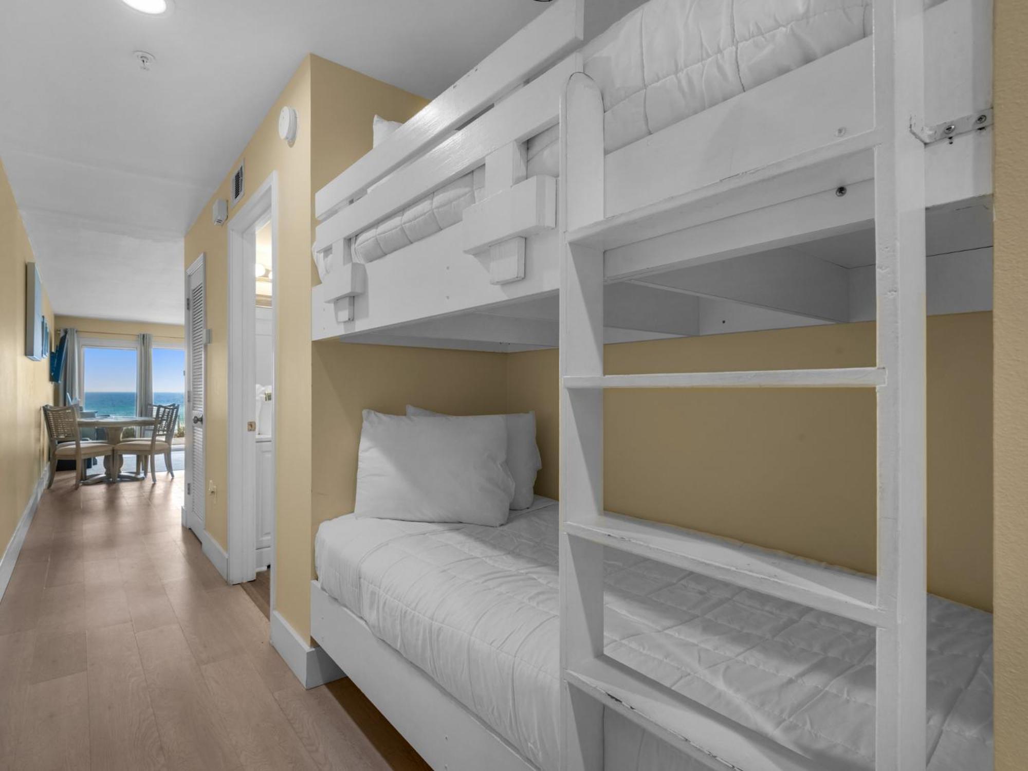 Apartment Crystal Sands 103a By Newman-dailey *