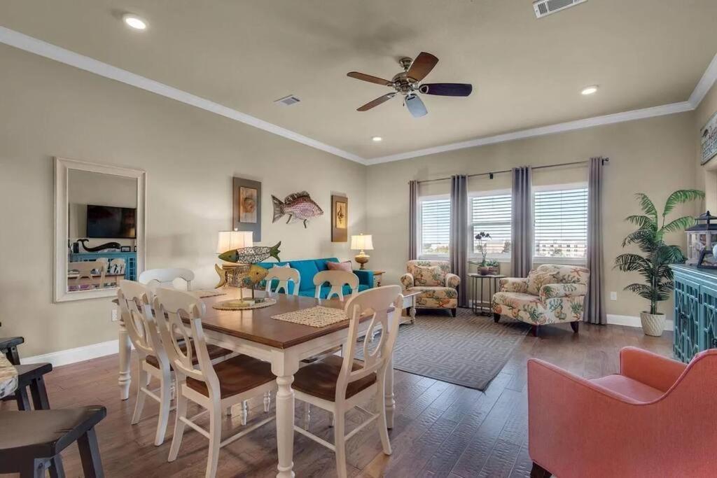 Apartment Cute Luxurious - 2 Minute Walk To The Beach!