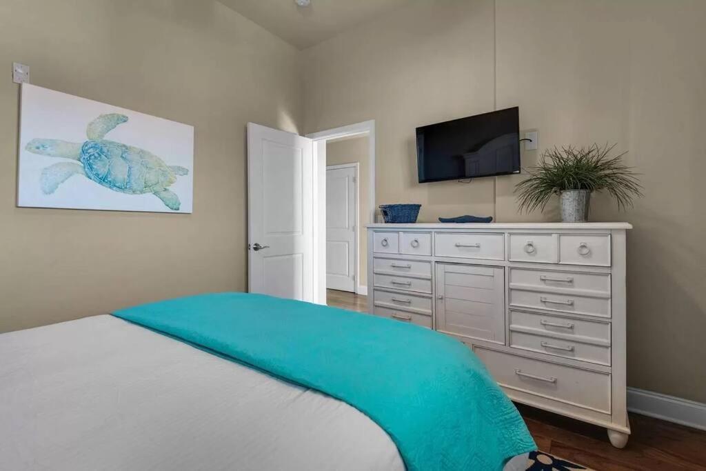 Apartment Cute Luxurious - 2 Minute Walk To The Beach! Destin