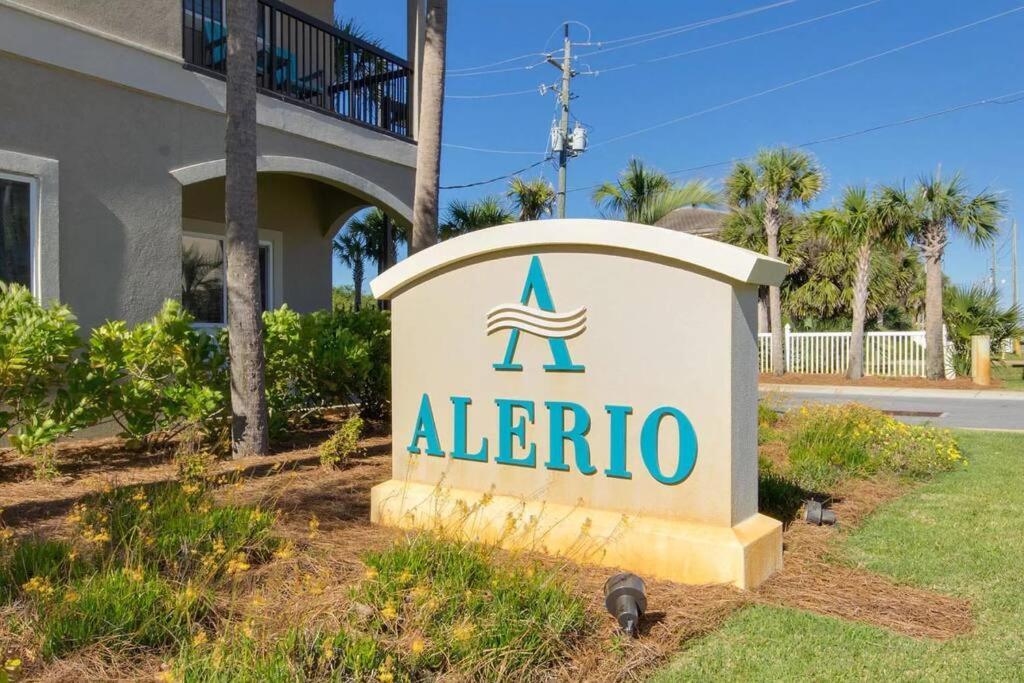 Cute Luxurious - 2 Minute Walk To The Beach!